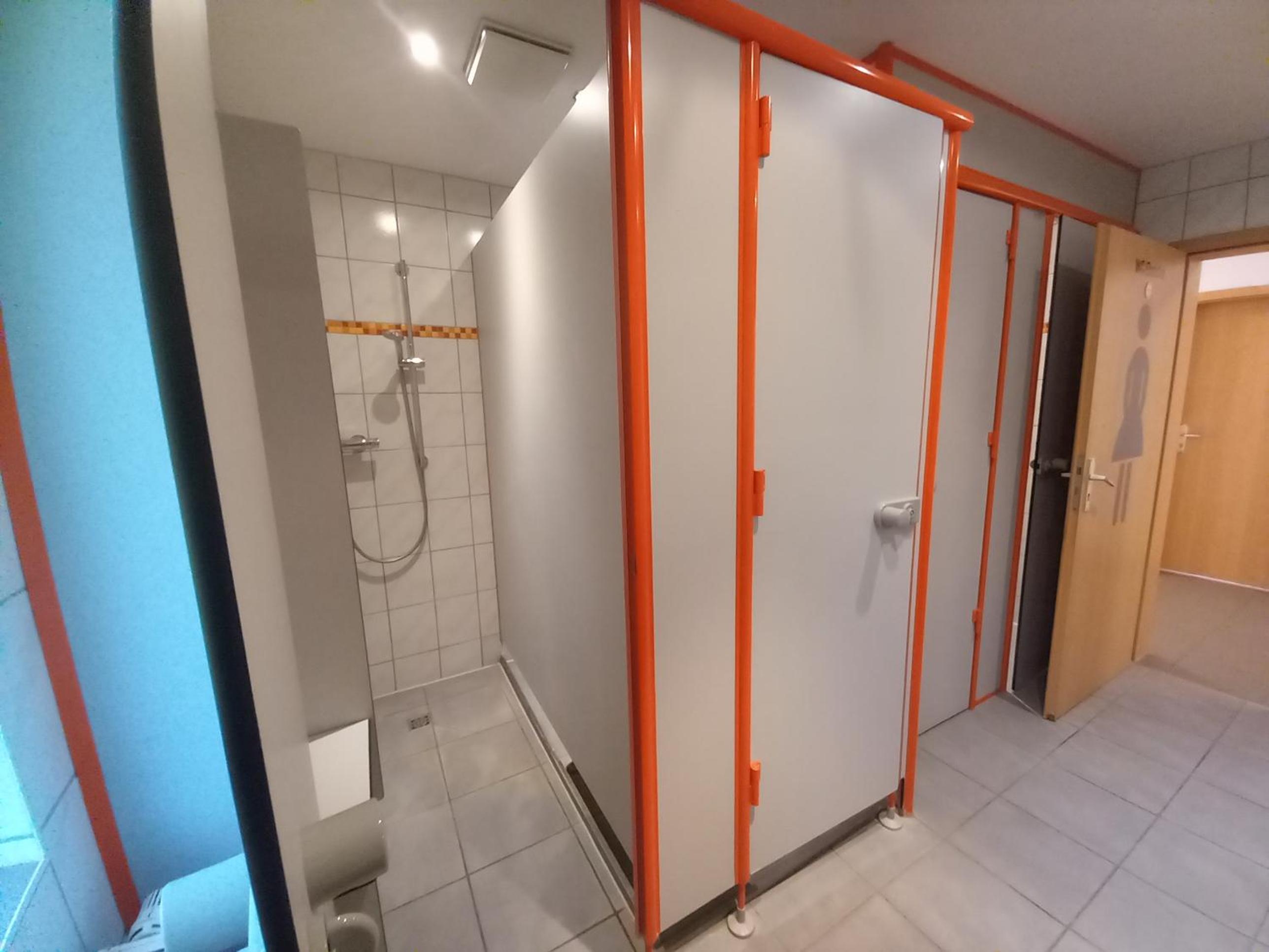 Budget Twin Room photo 3
