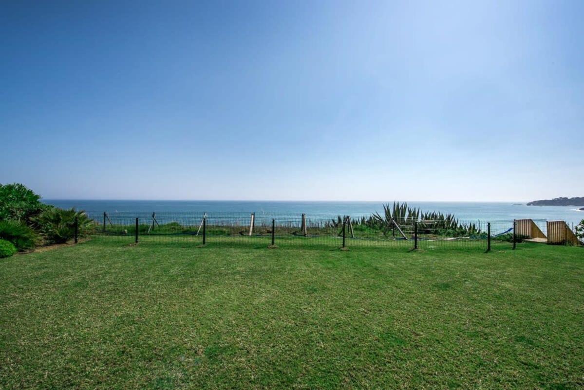 Villa photo 2
