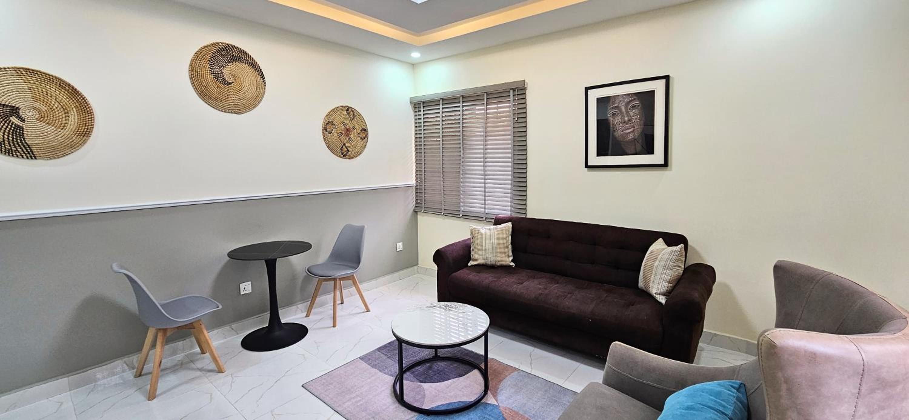 One-Bedroom Apartment photo 2