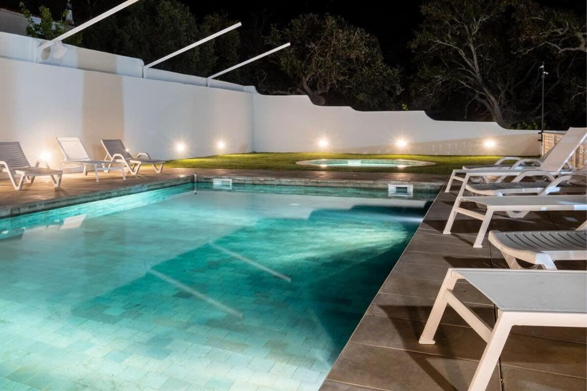 Villa photo 2