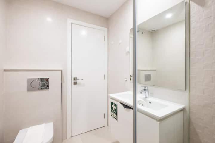 Apartment photo 2