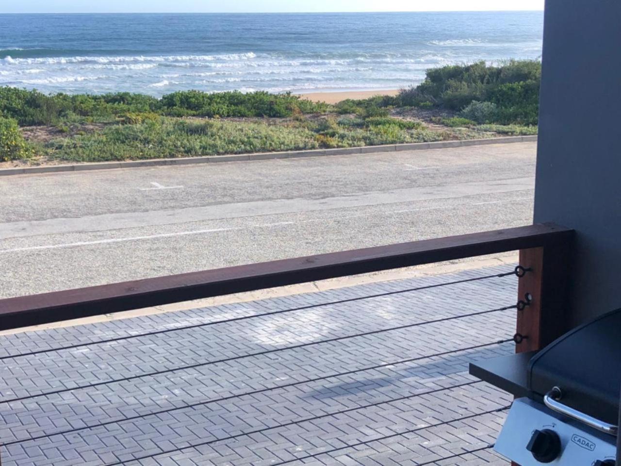 Apartment with Sea View photo 2