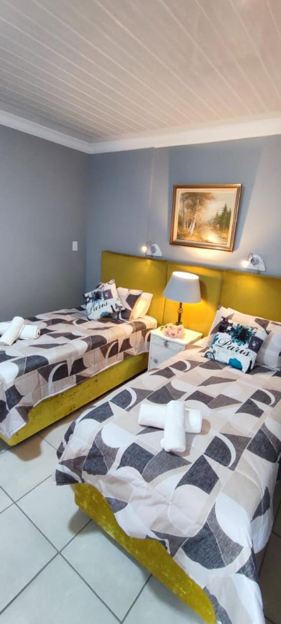 Double Room With Private Bathroom photo 1