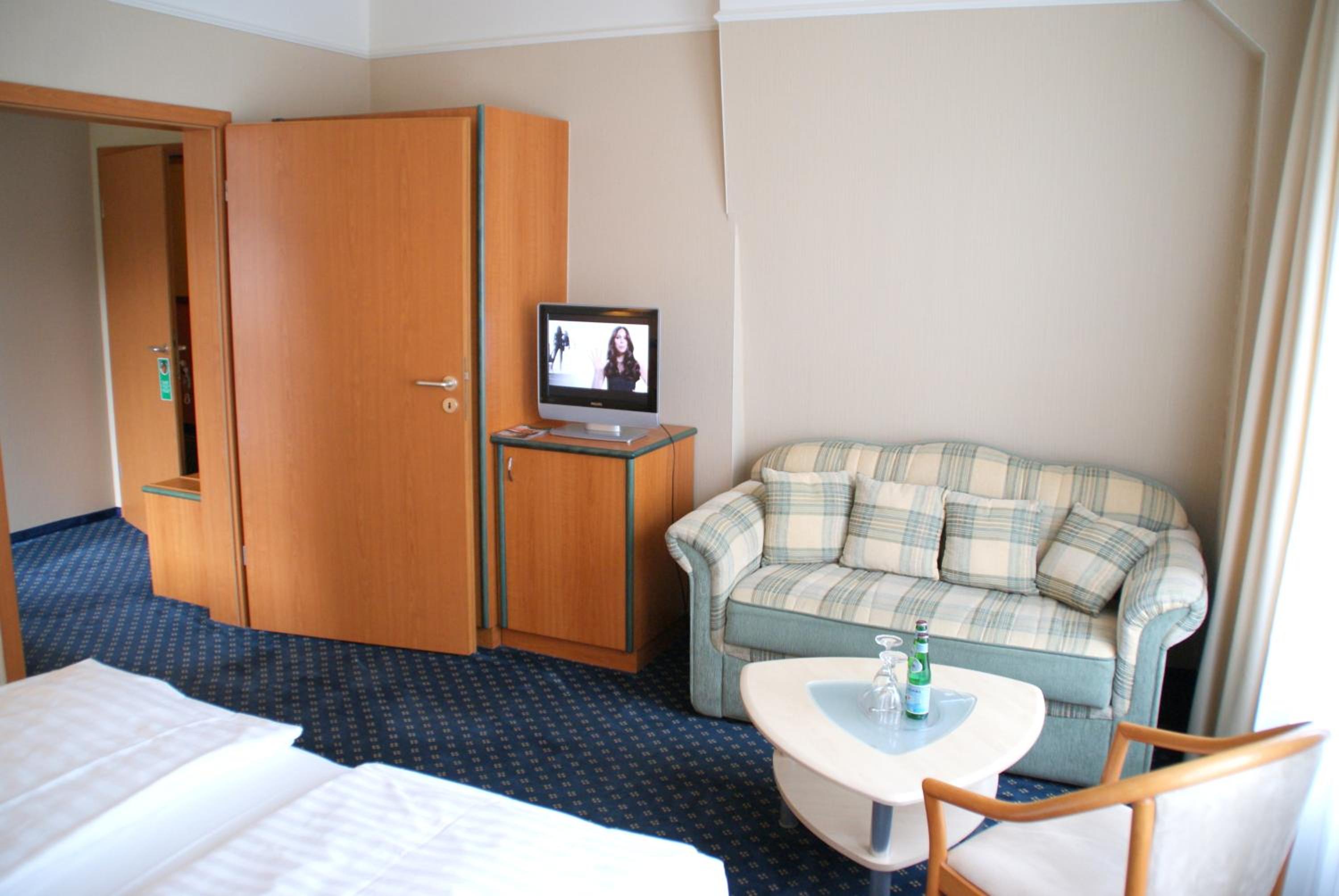 Apartment with Kitchenette
