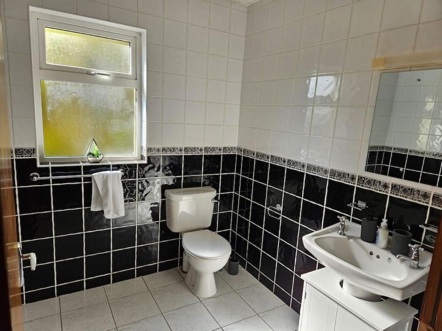 Two-Bedroom House photo 2