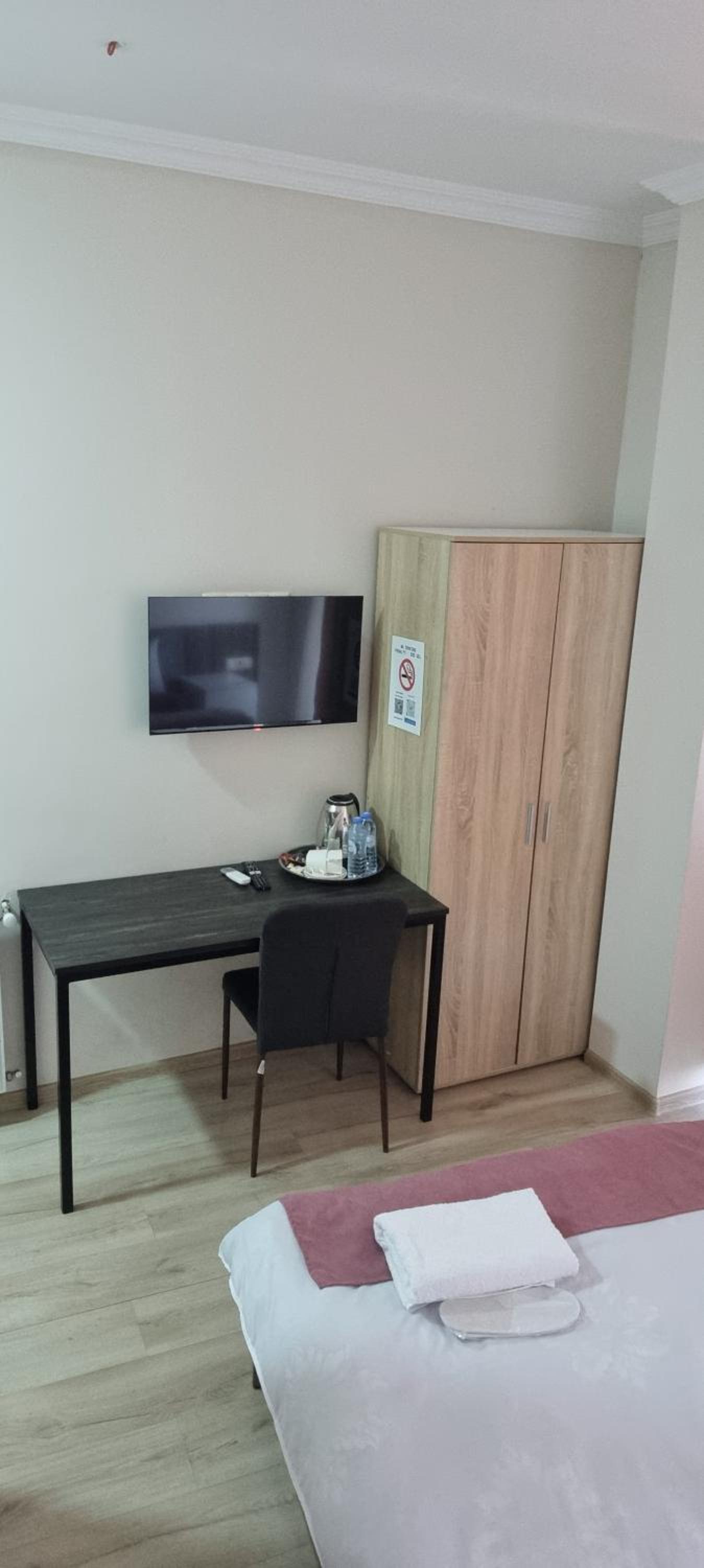 Double Room with Balcony - Photo 27