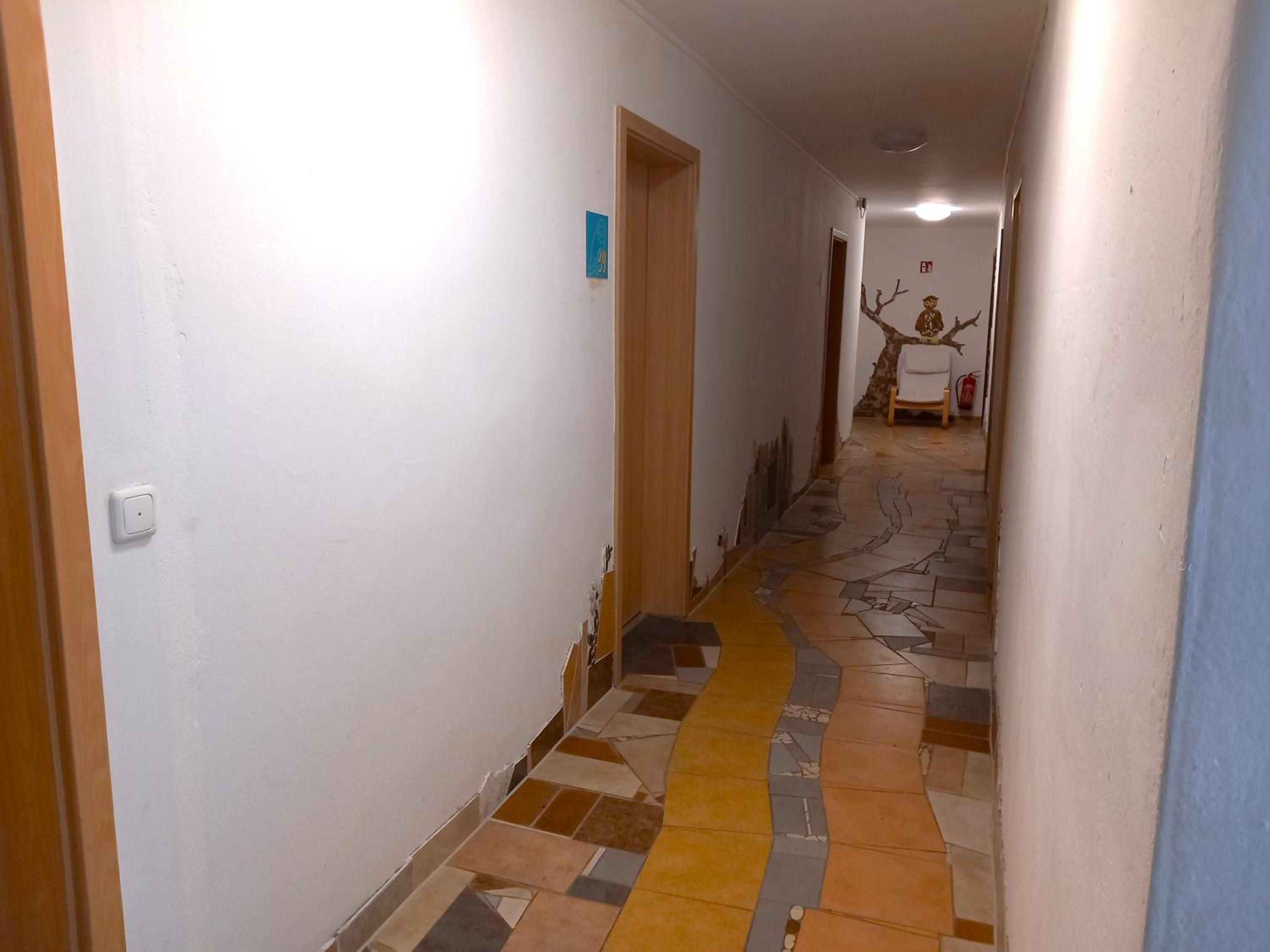 Basic Triple Room with Shared Bathroom photo 1