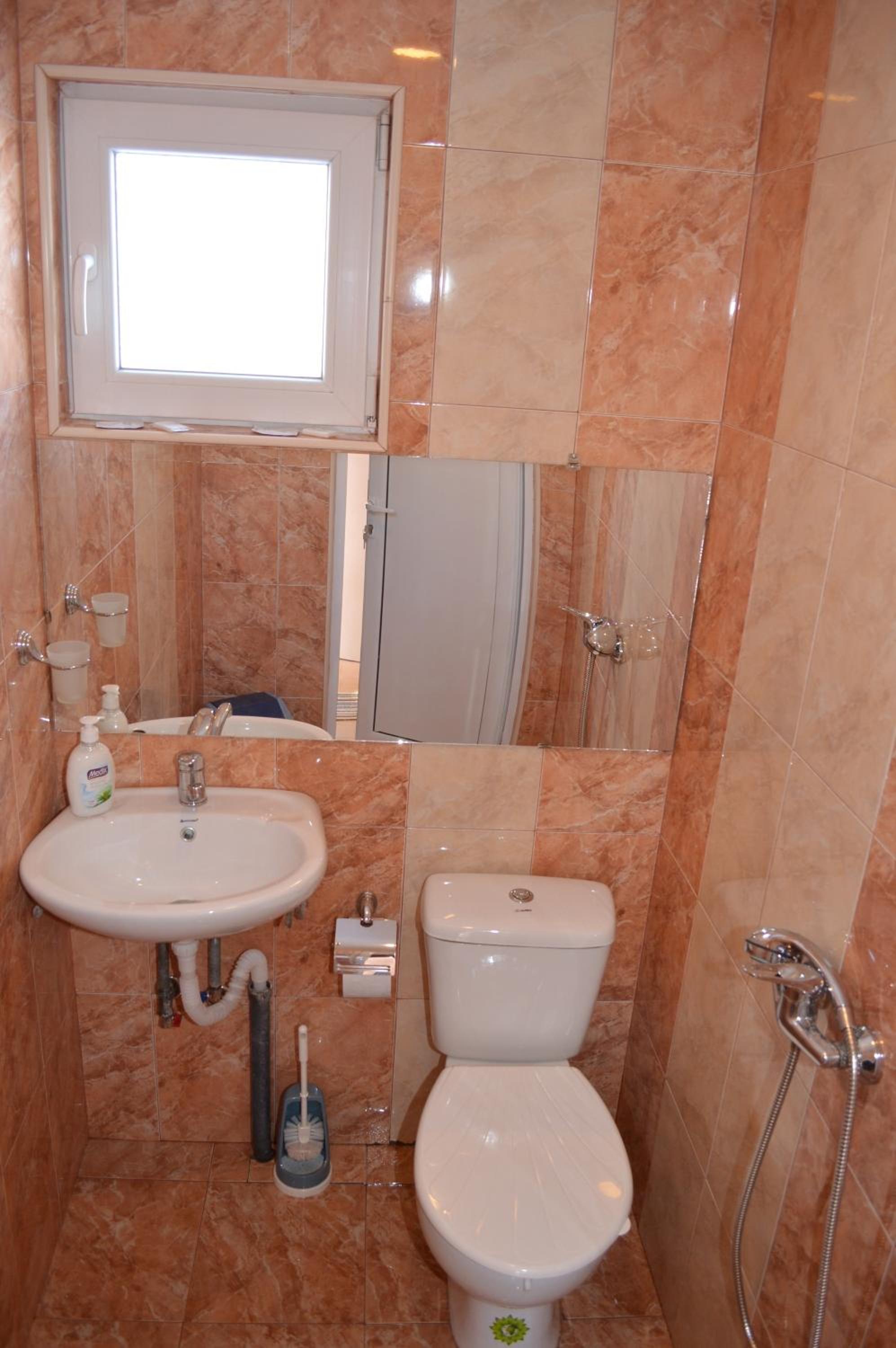 One-Bedroom House photo 2