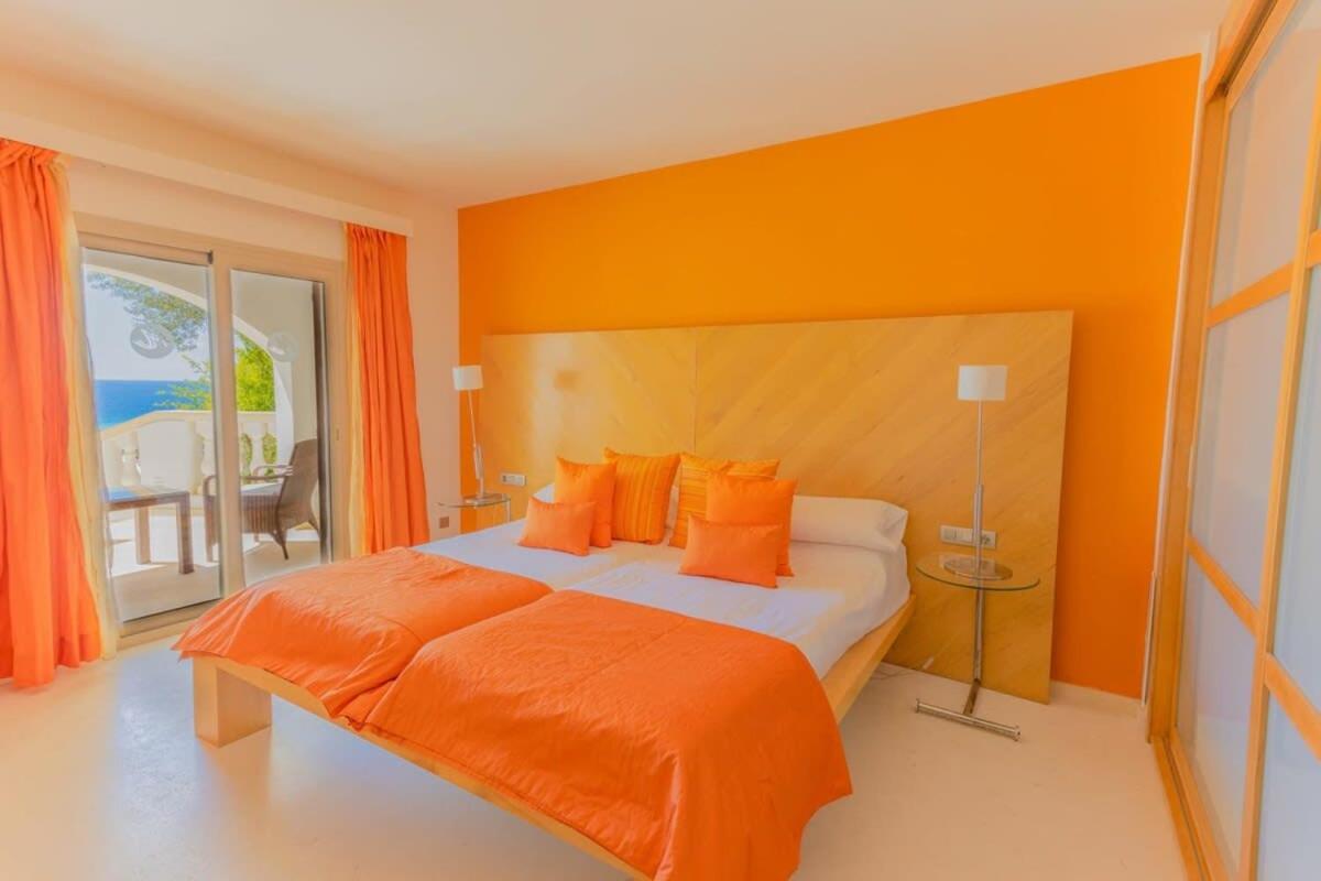 Villa photo 3