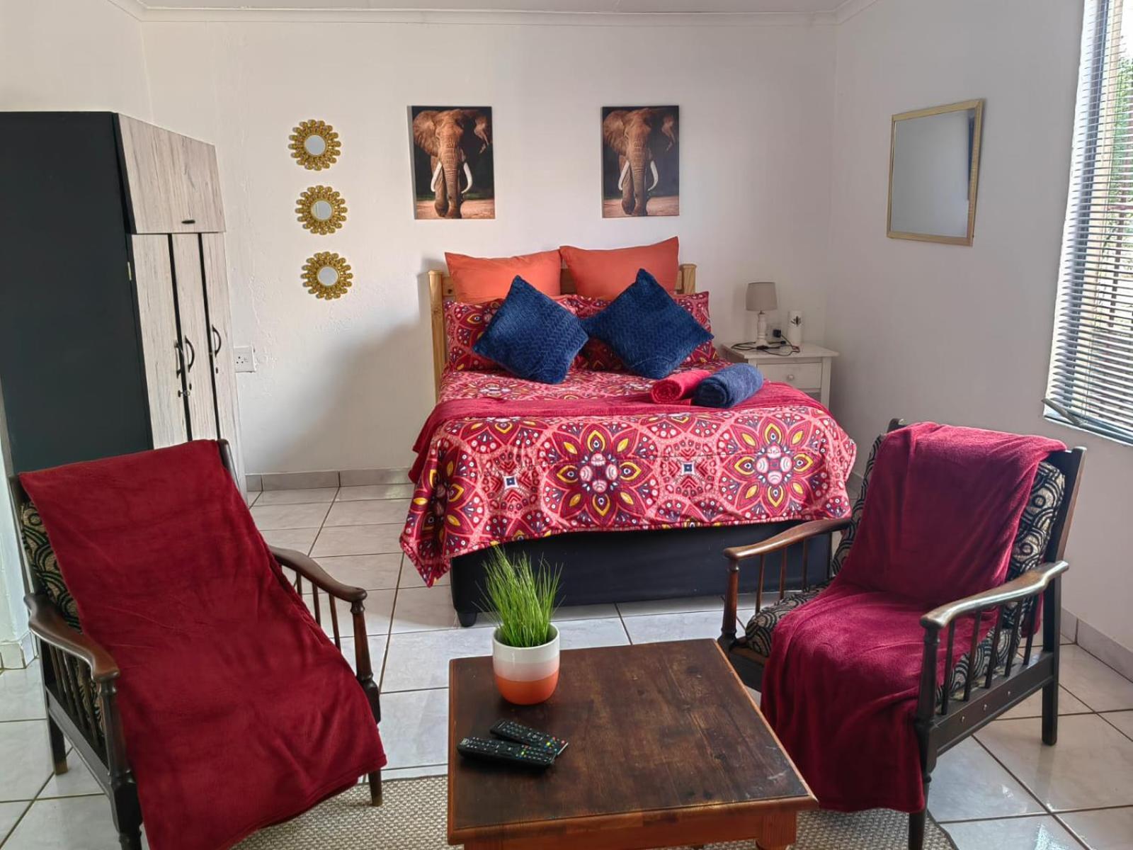 Deluxe Double Room (2 Adults + 1 Child) photo 1