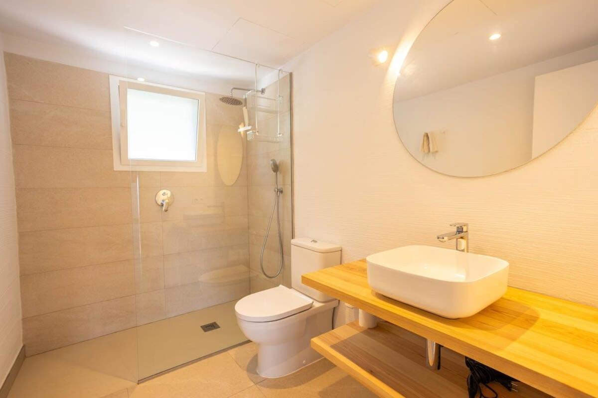 Villa photo 2