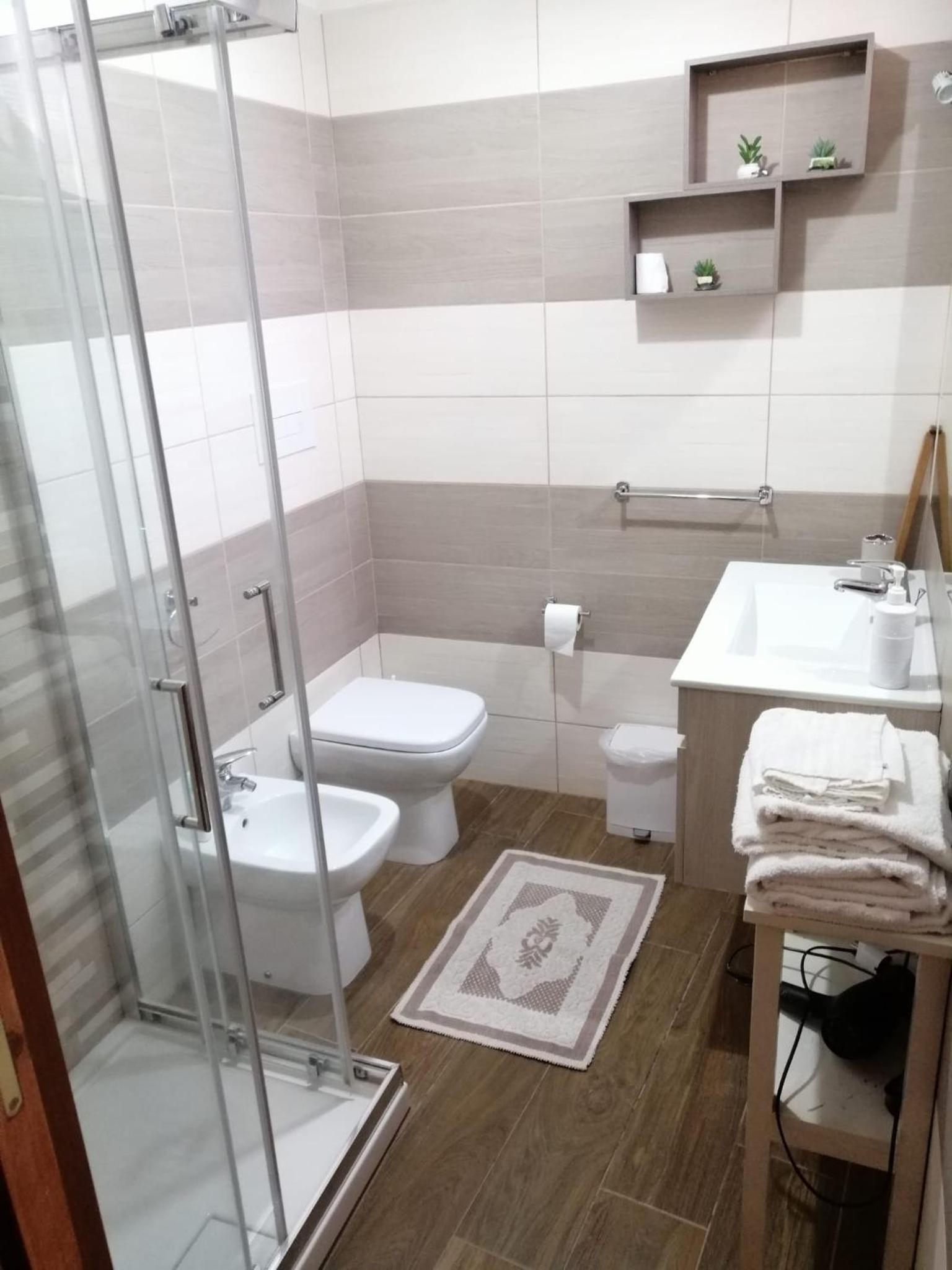 Triple Room with Sea View - Photo 4