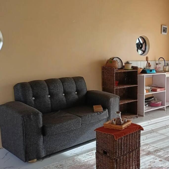 One-Bedroom House photo 1