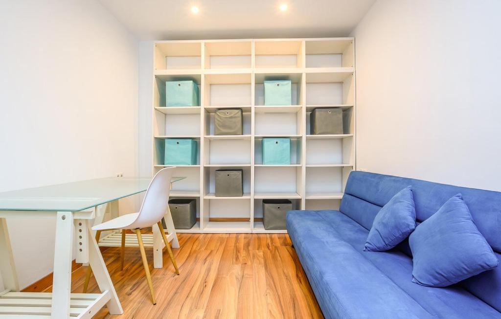 Two-Bedroom Apartment photo 2