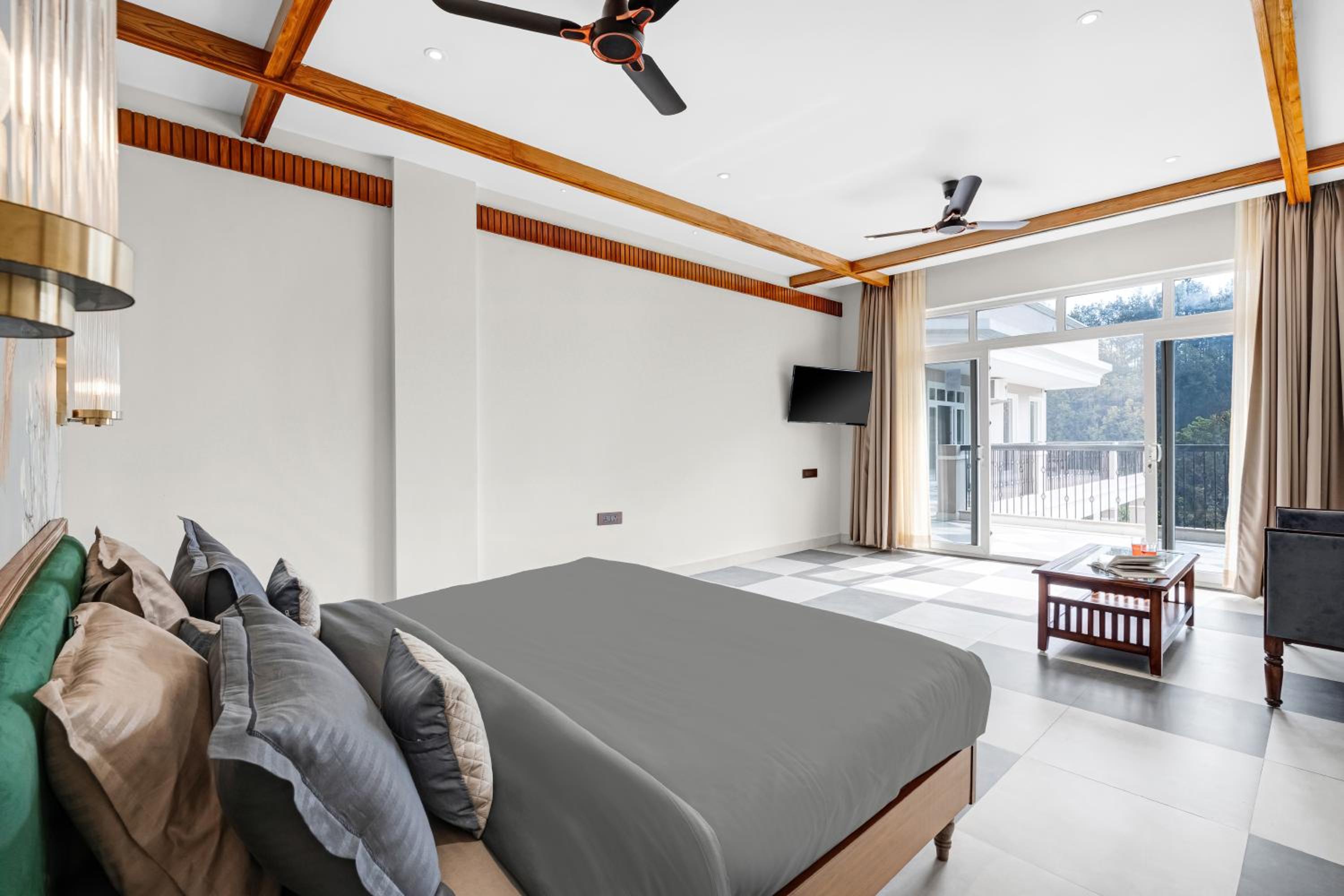 Villa photo 1