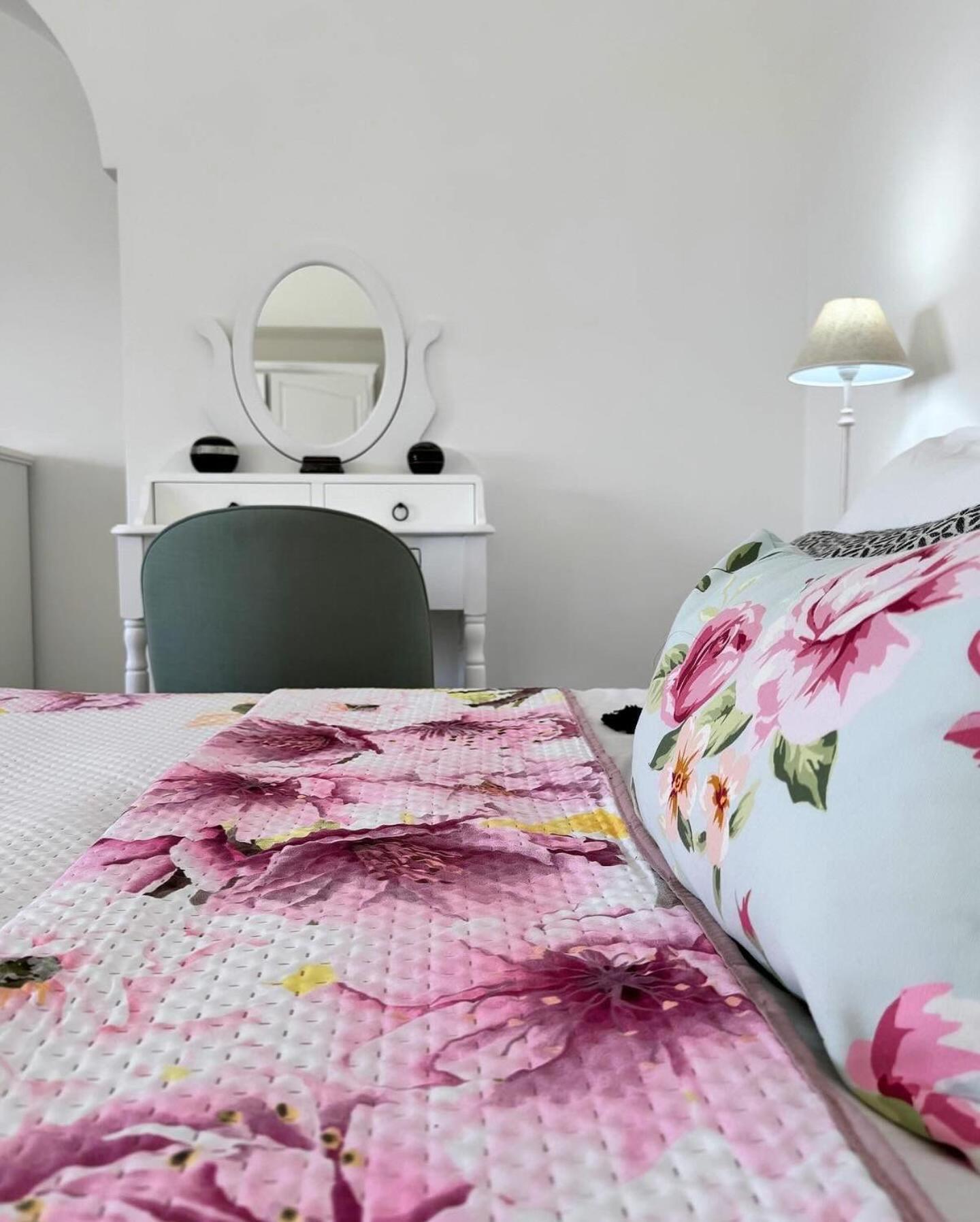 Double Room with Balcony and Sea View