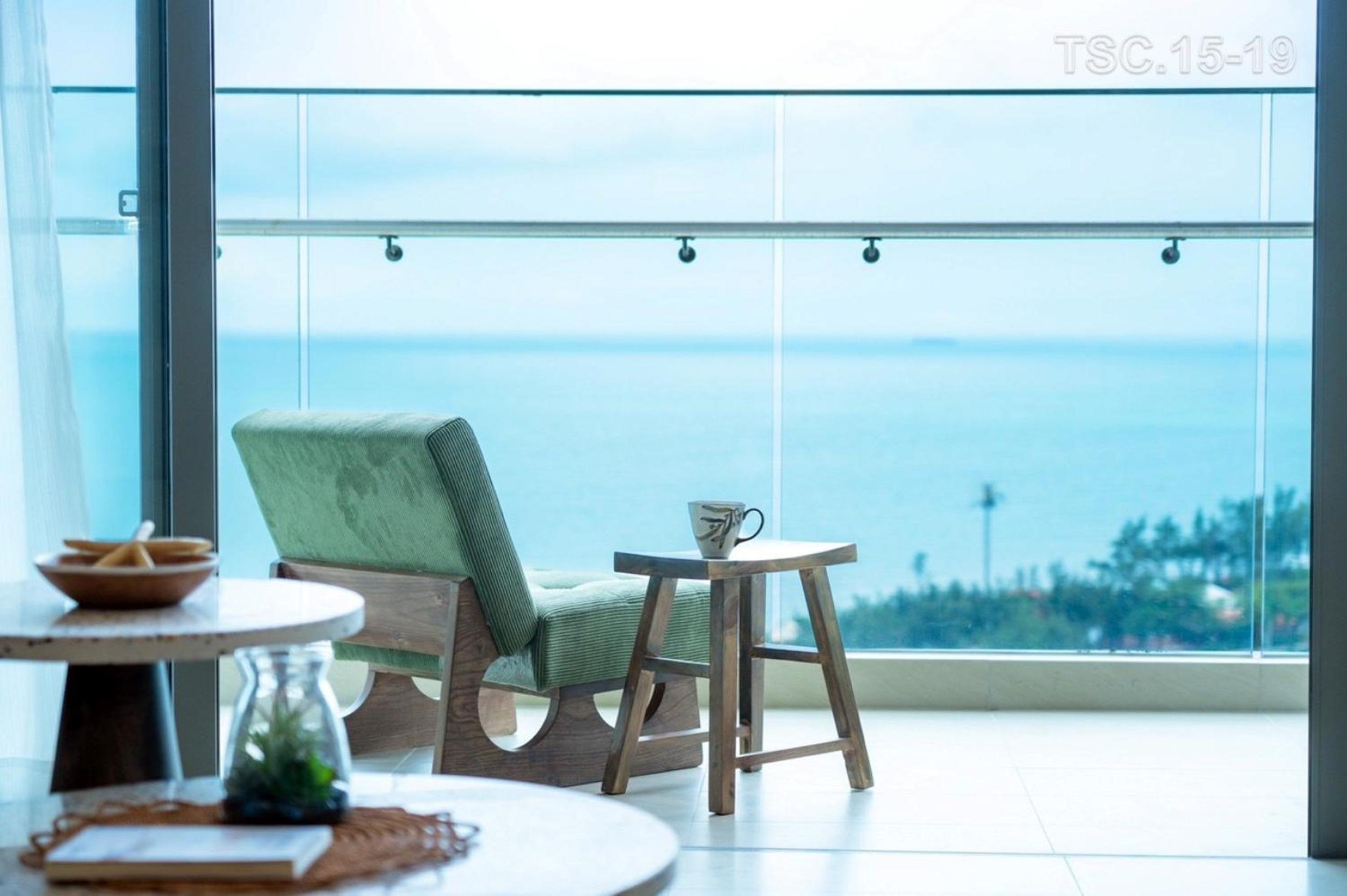 Apartment With Sea View - Photo 19