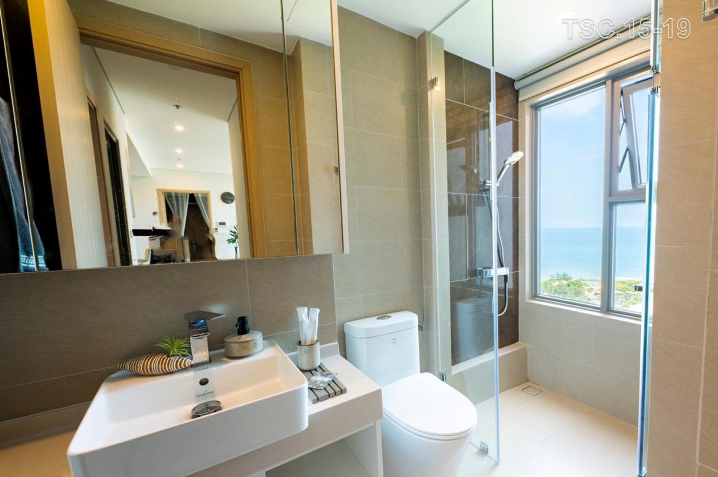 Apartment With Sea View - Photo 4