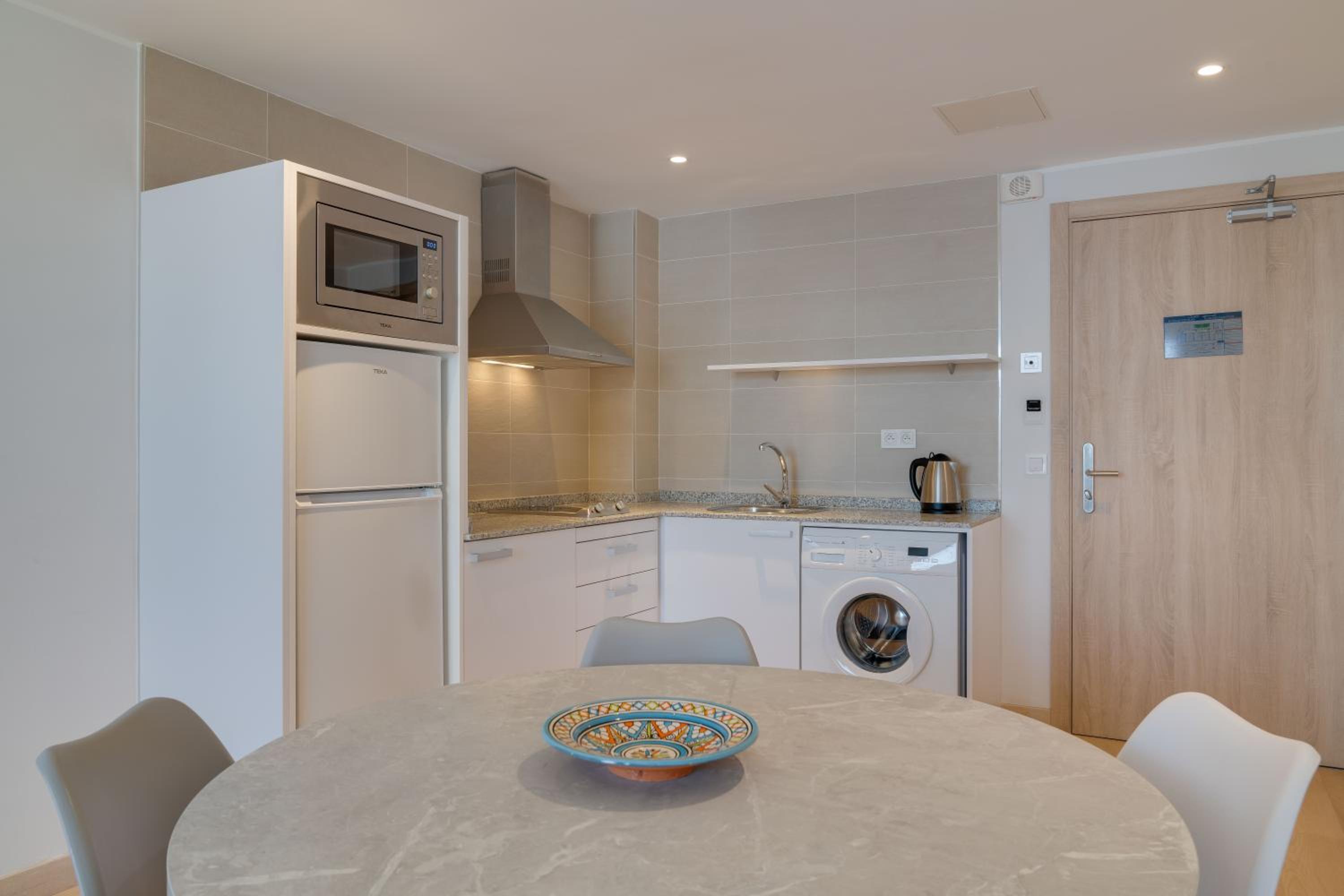 Suite - Photo 5