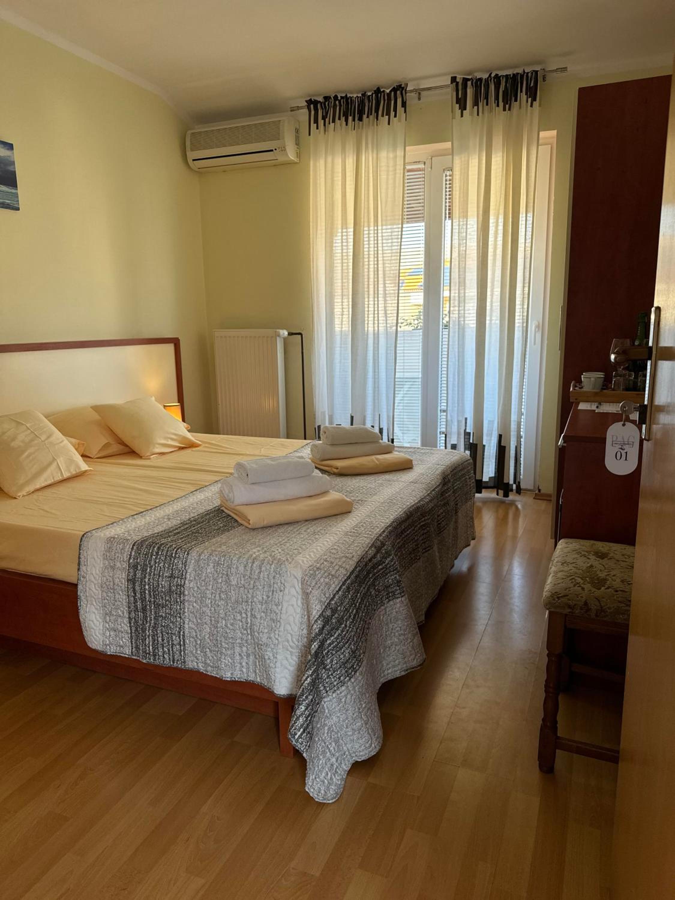Double Room with Balcony and Sea View