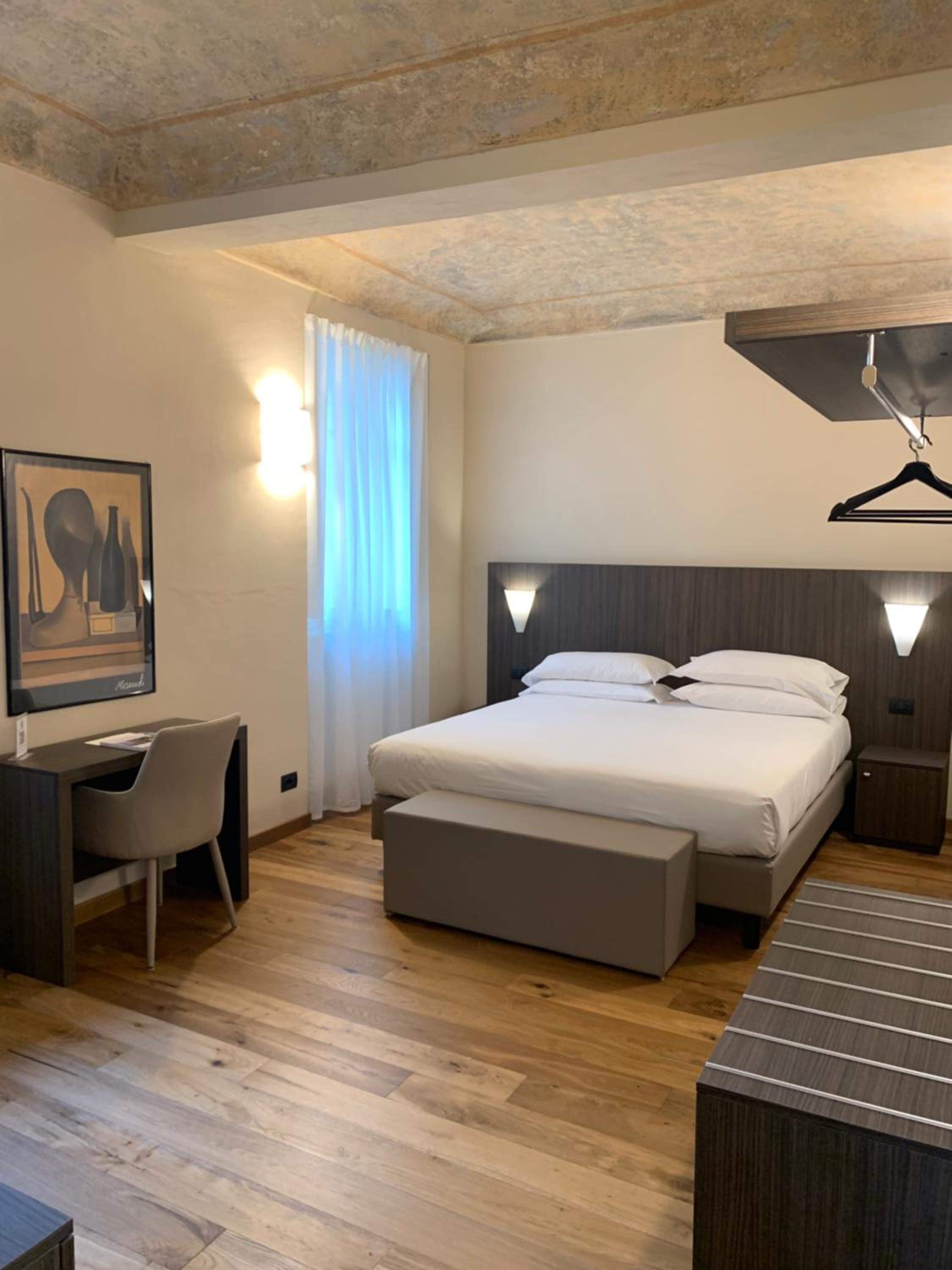 Superior Double Room - Photo 2