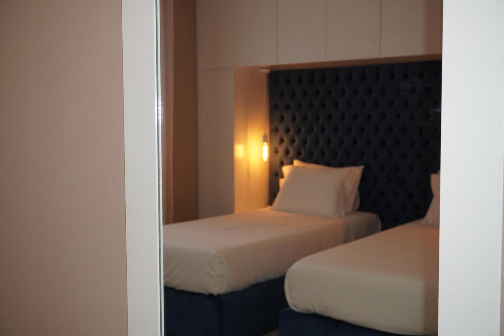 Standard Twin Room photo 2