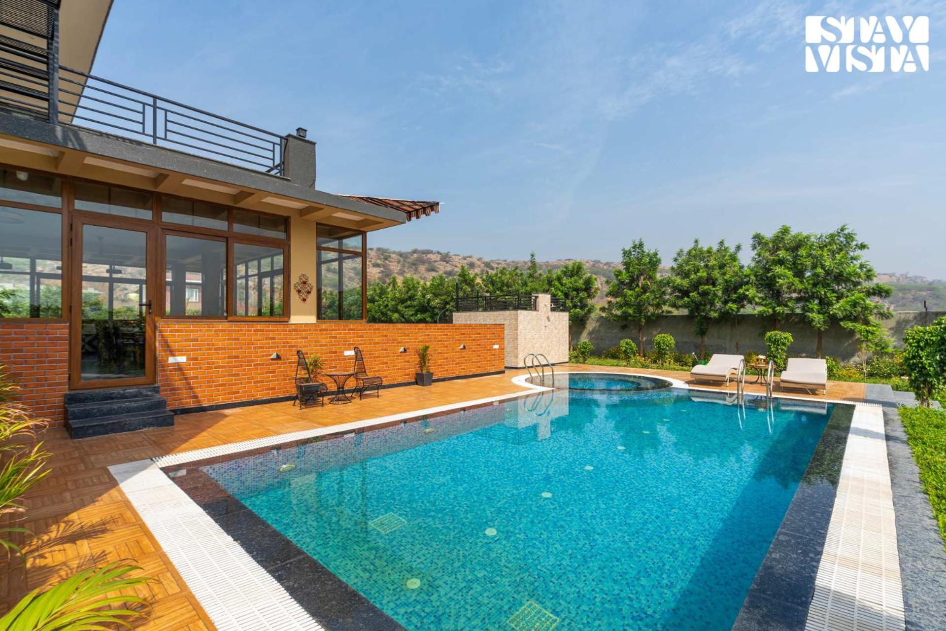 Standard Villa photo 2
