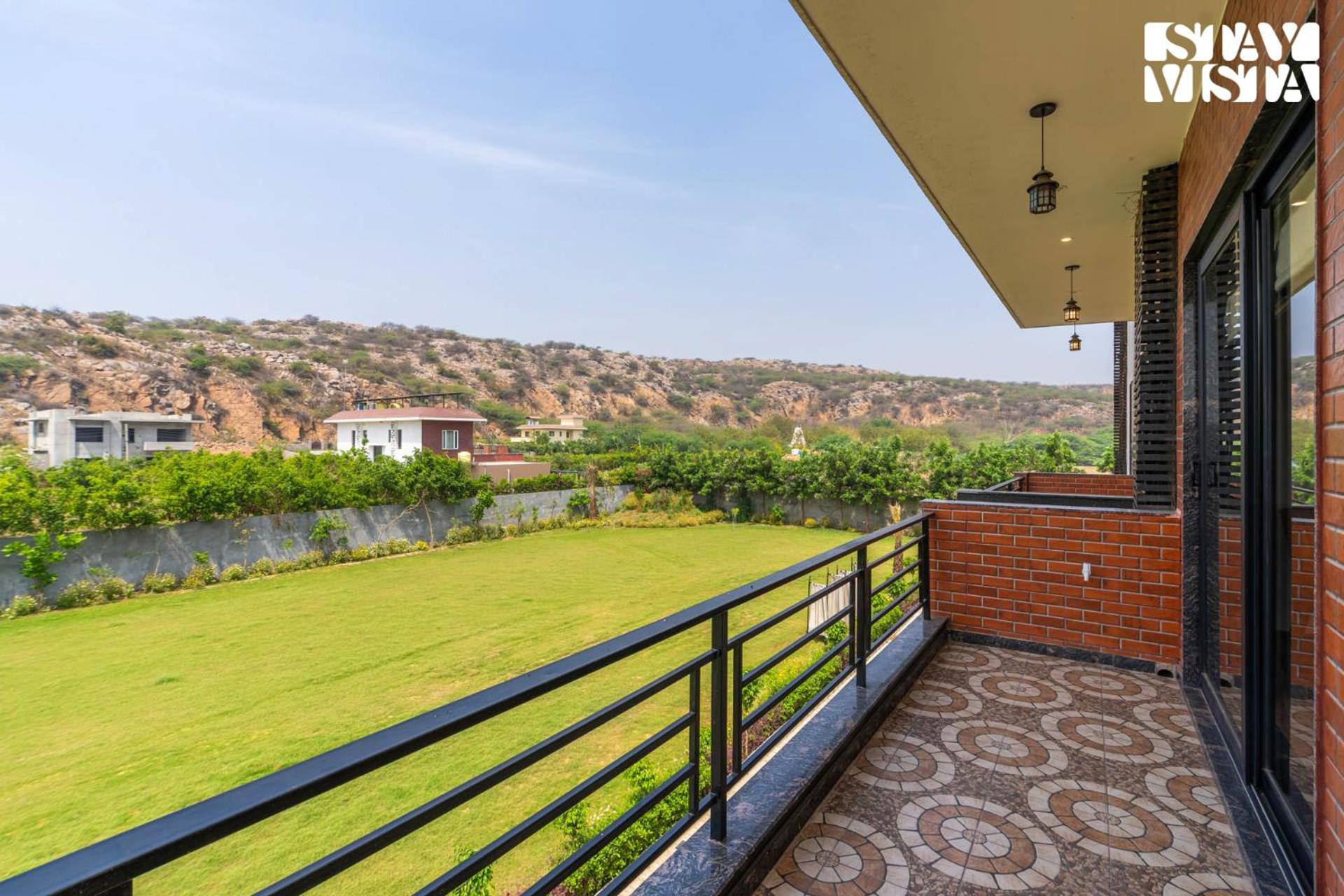 Standard Villa photo 2