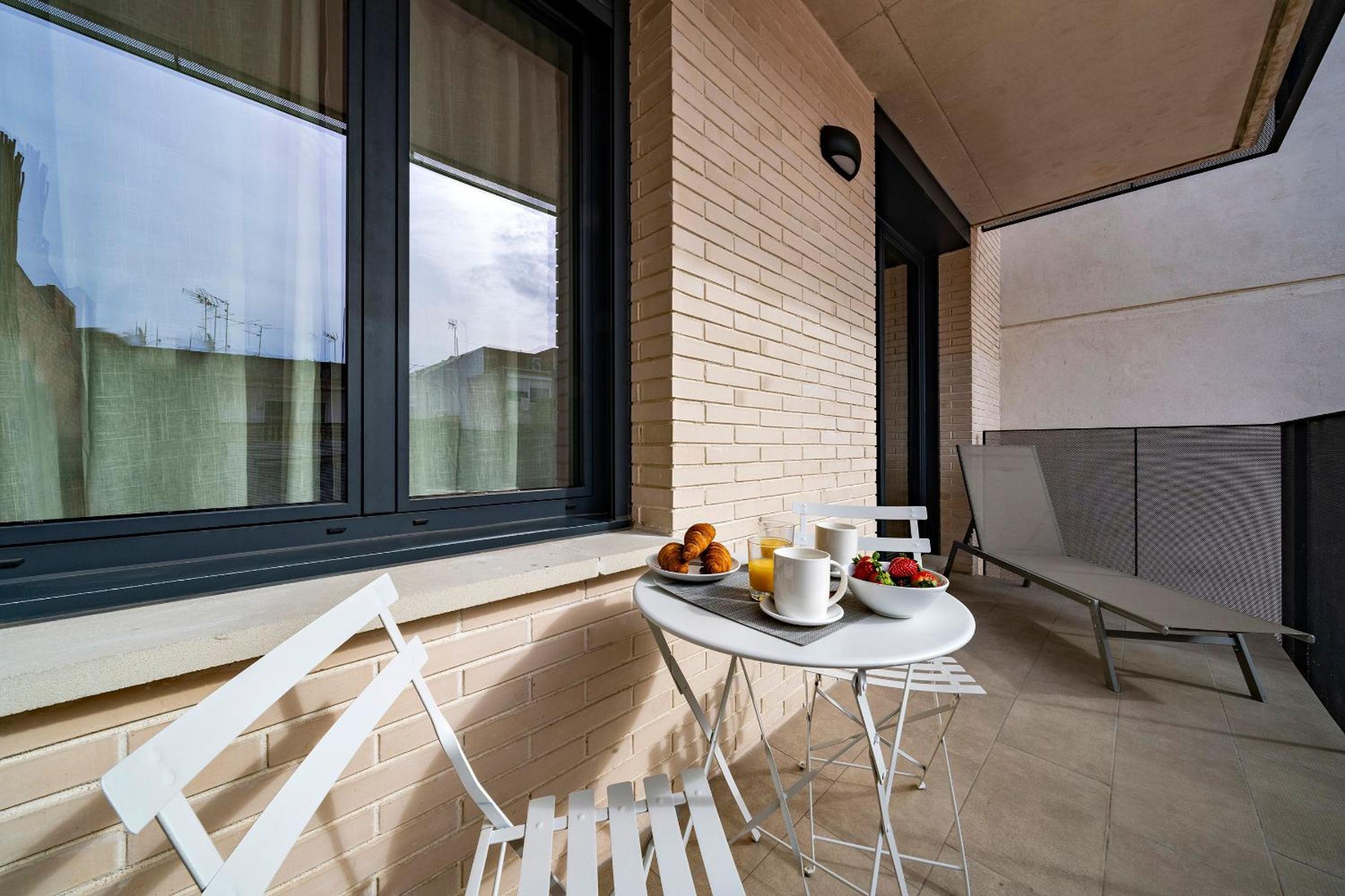 Apartment with Terrace photo 3