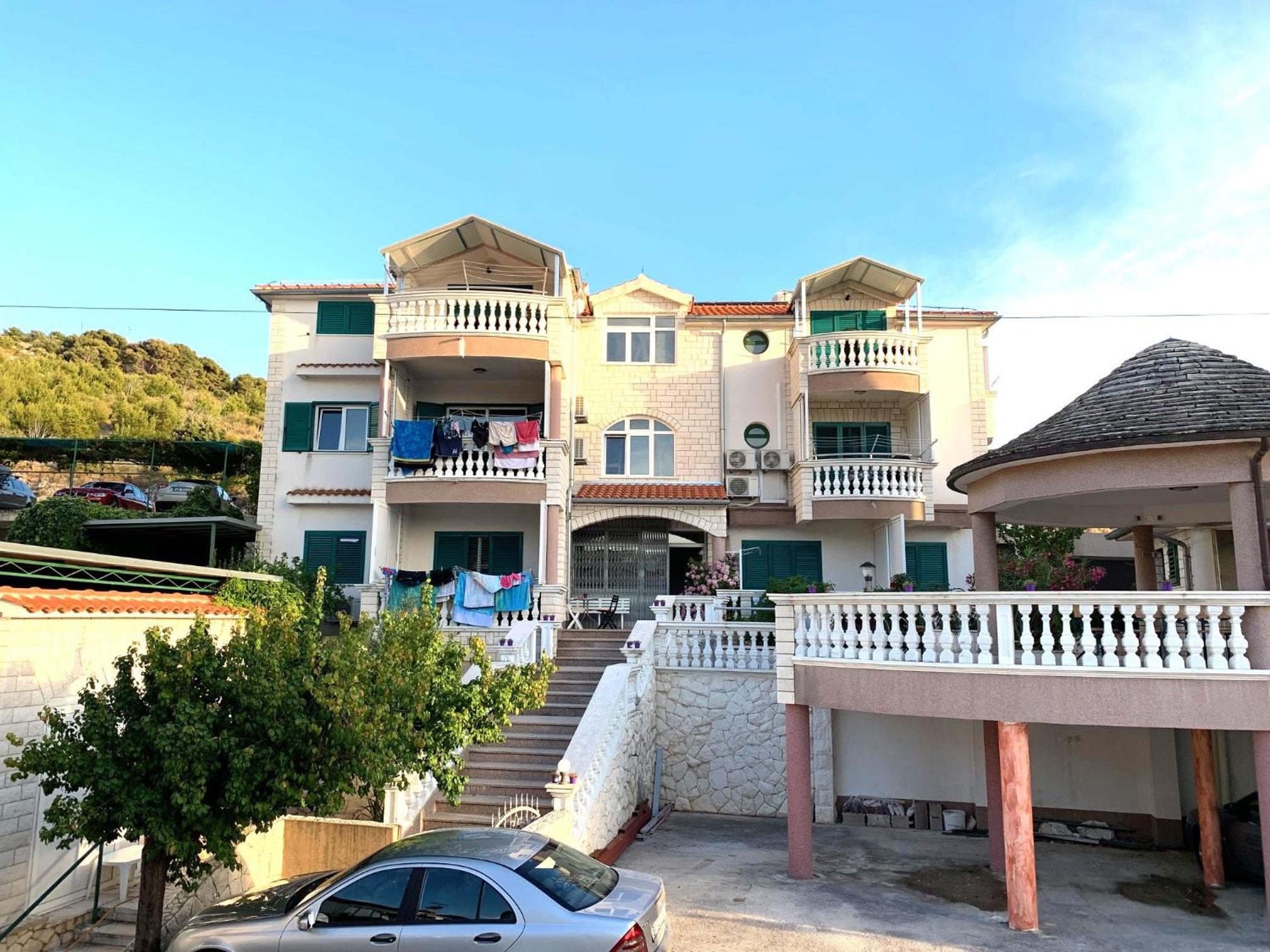 Two-Bedroom Deluxe Apartment with Balcony