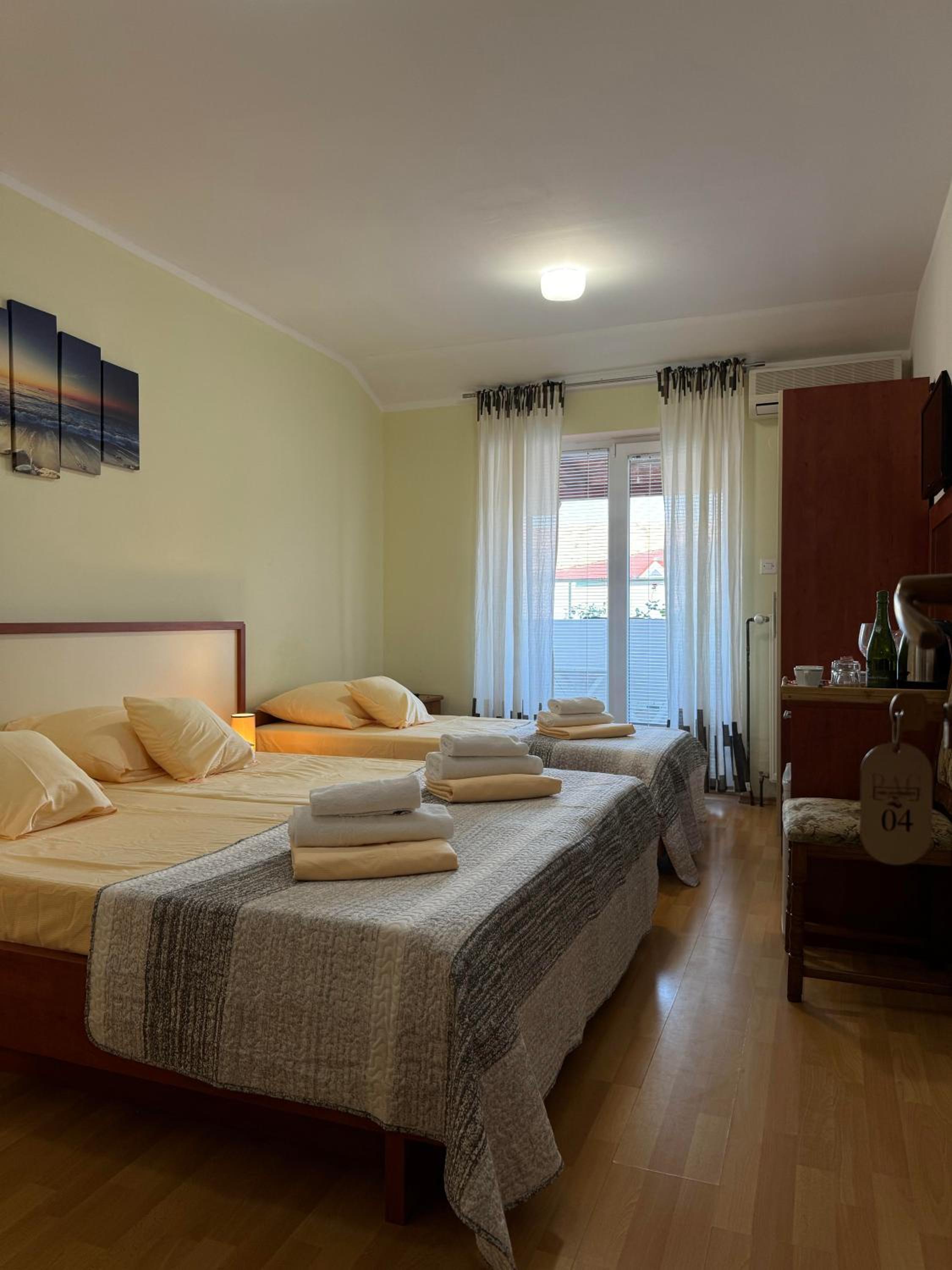 Triple Room with Sea View