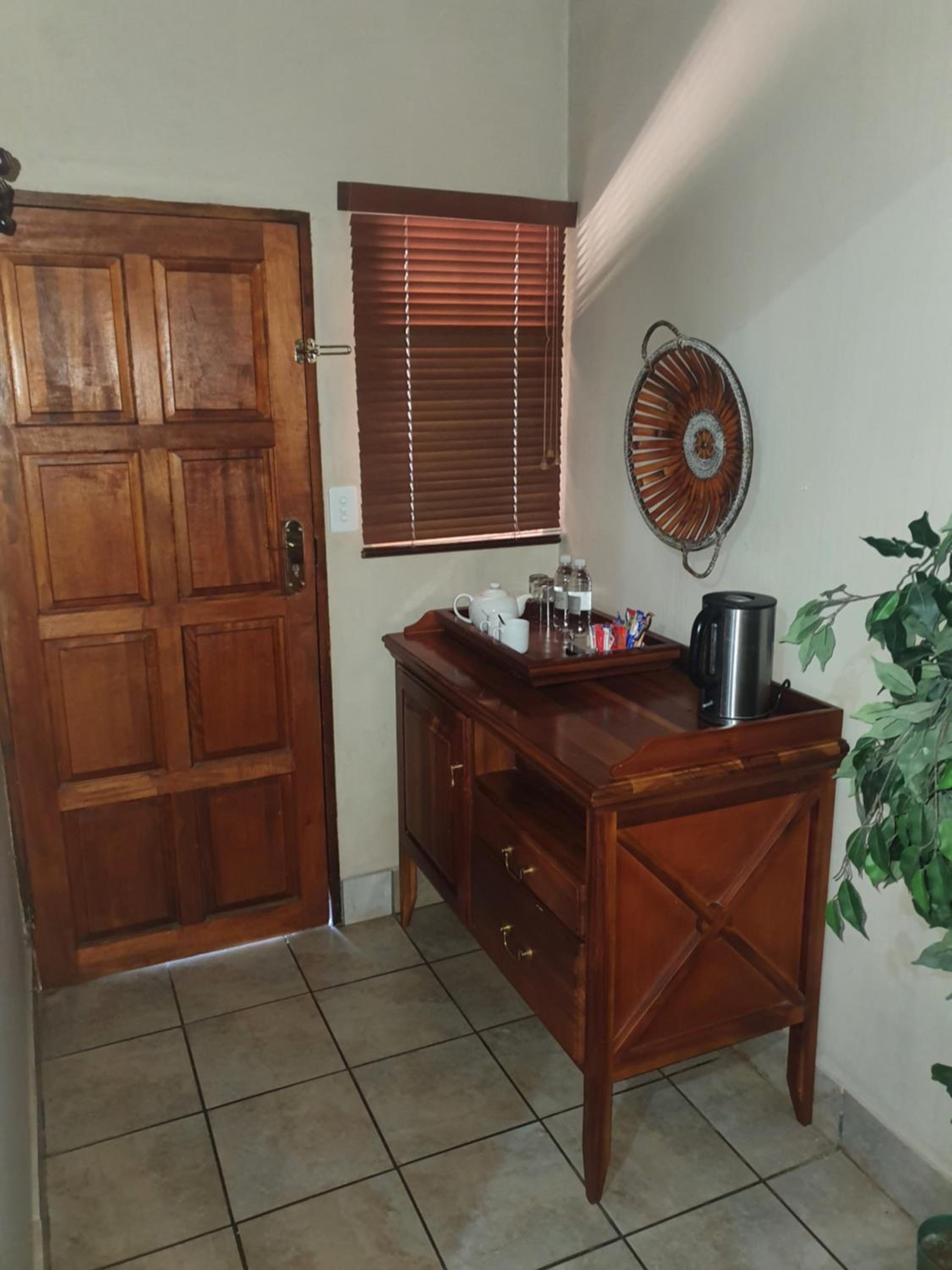 Double or Twin Room photo 3