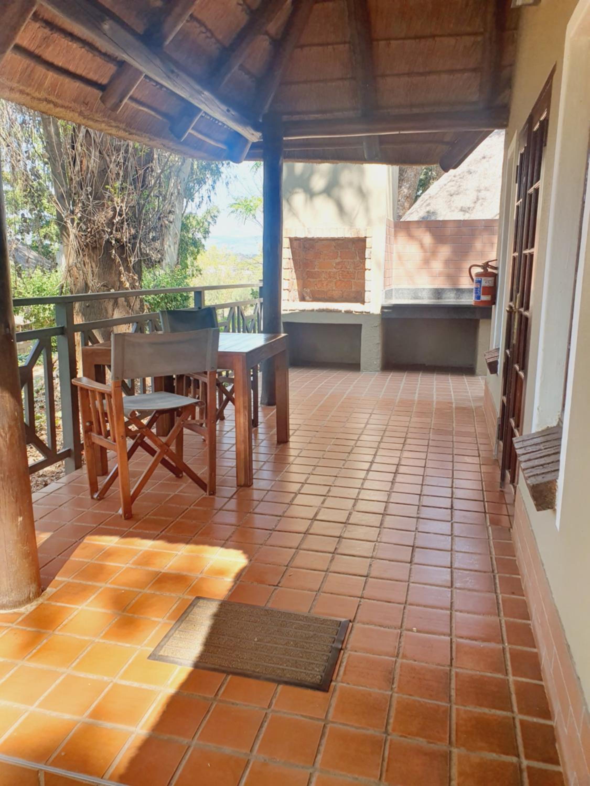 Standard Double Room - Photo 5