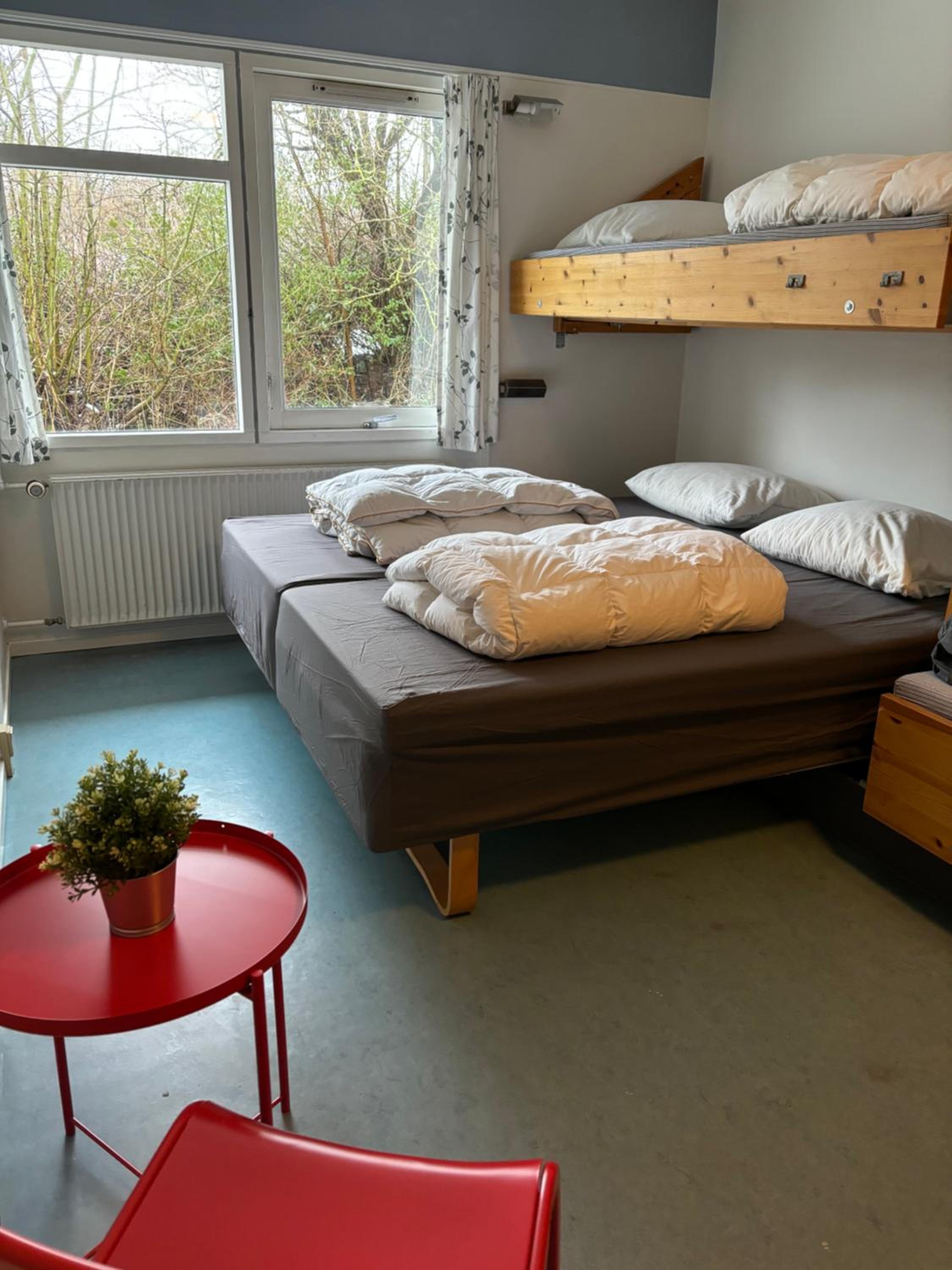 Family Room with Private Bathroom - Photo 1