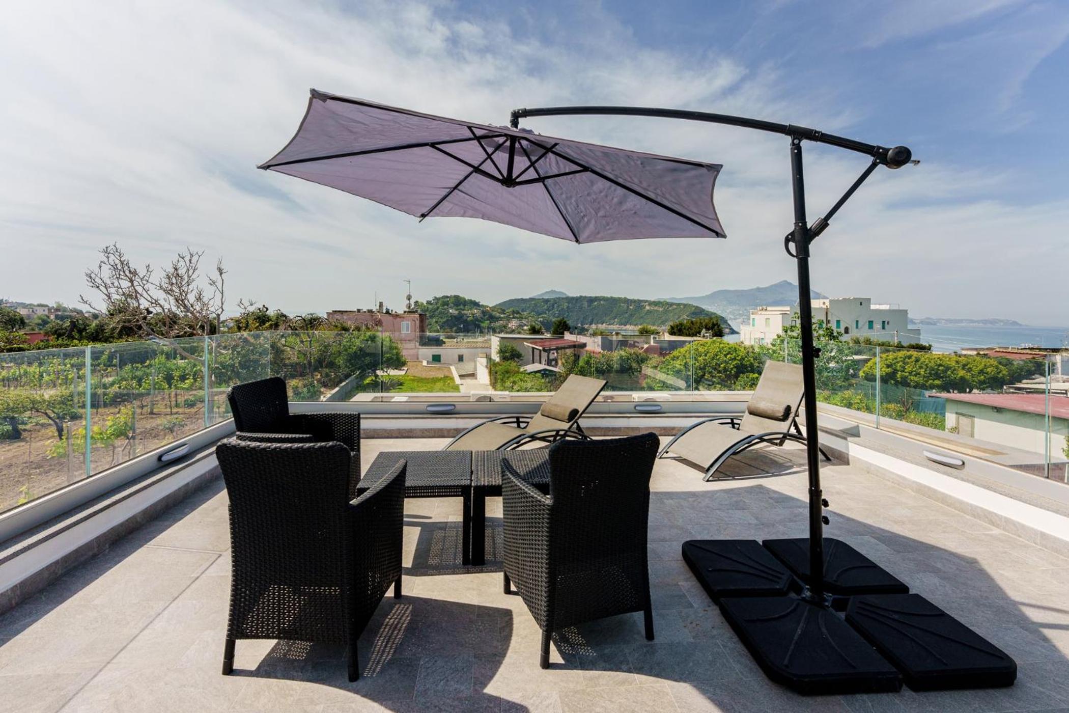 Superior Triple Room with Sea View photo 2