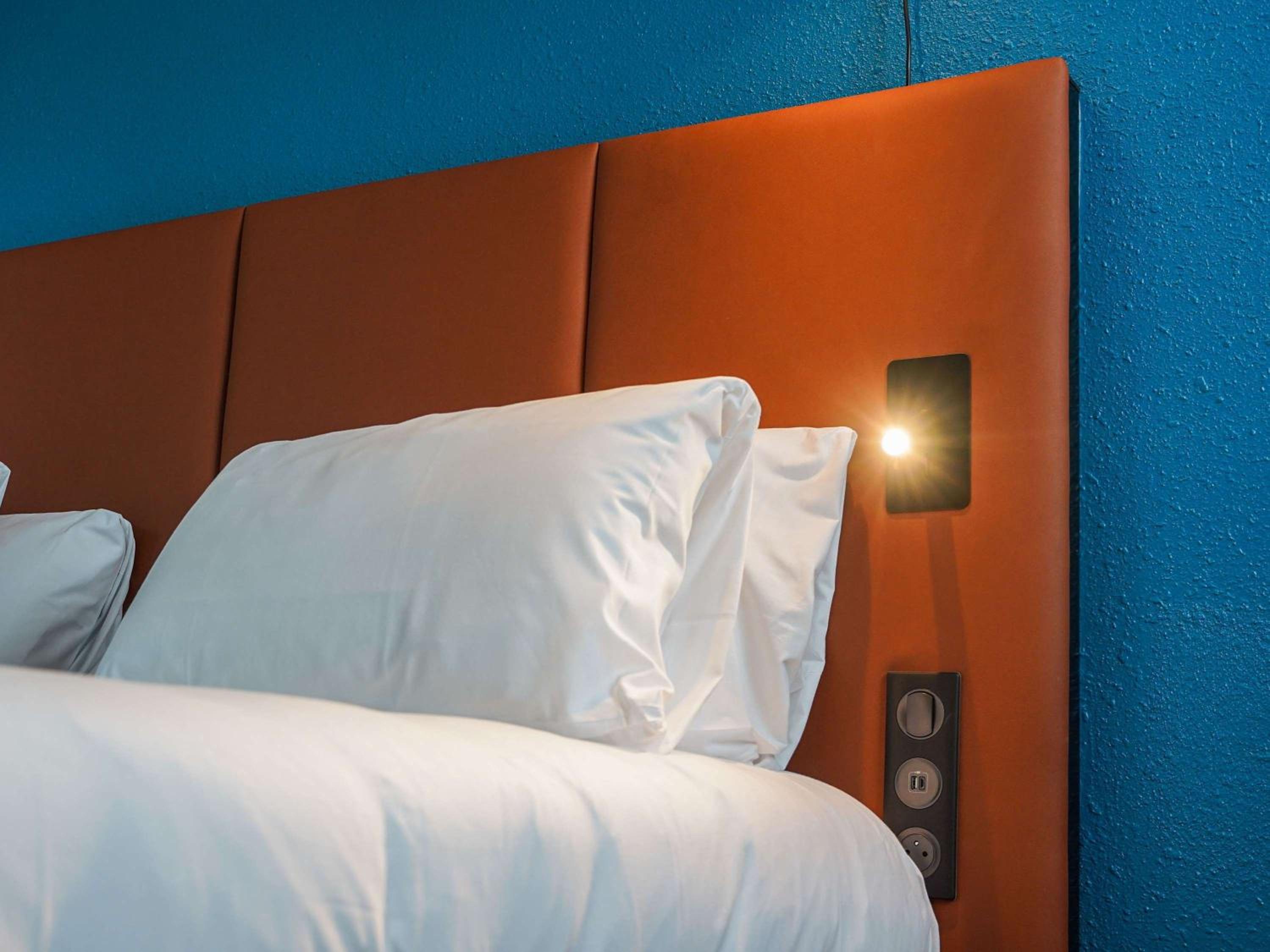 Standard Double Room with Harbor View - Photo 7