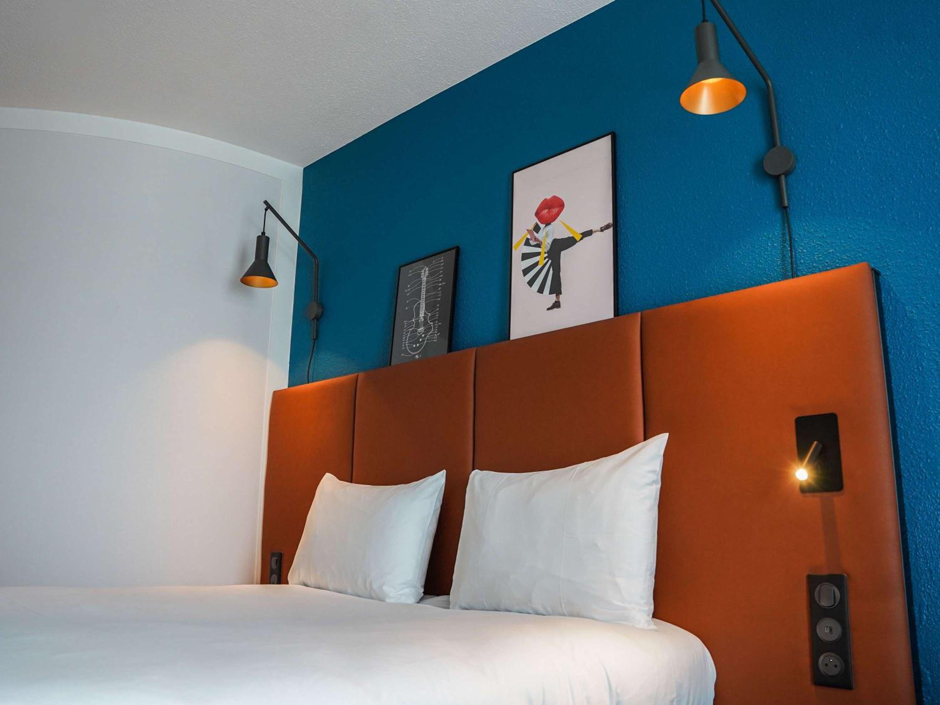 Standard Double Room with Harbor View - Photo 5