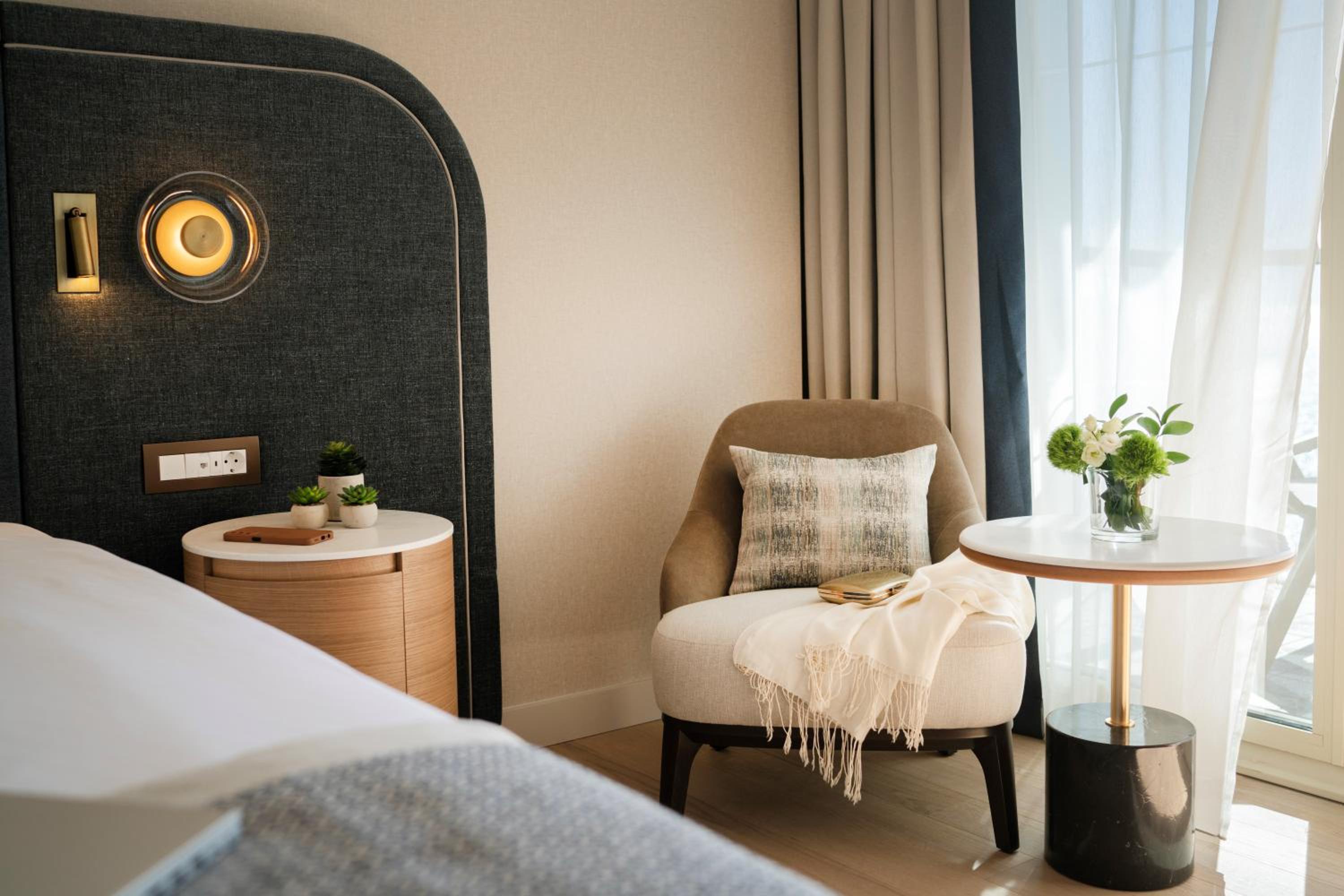 Superior Plus Room with Sea view and Balcony - Photo 2