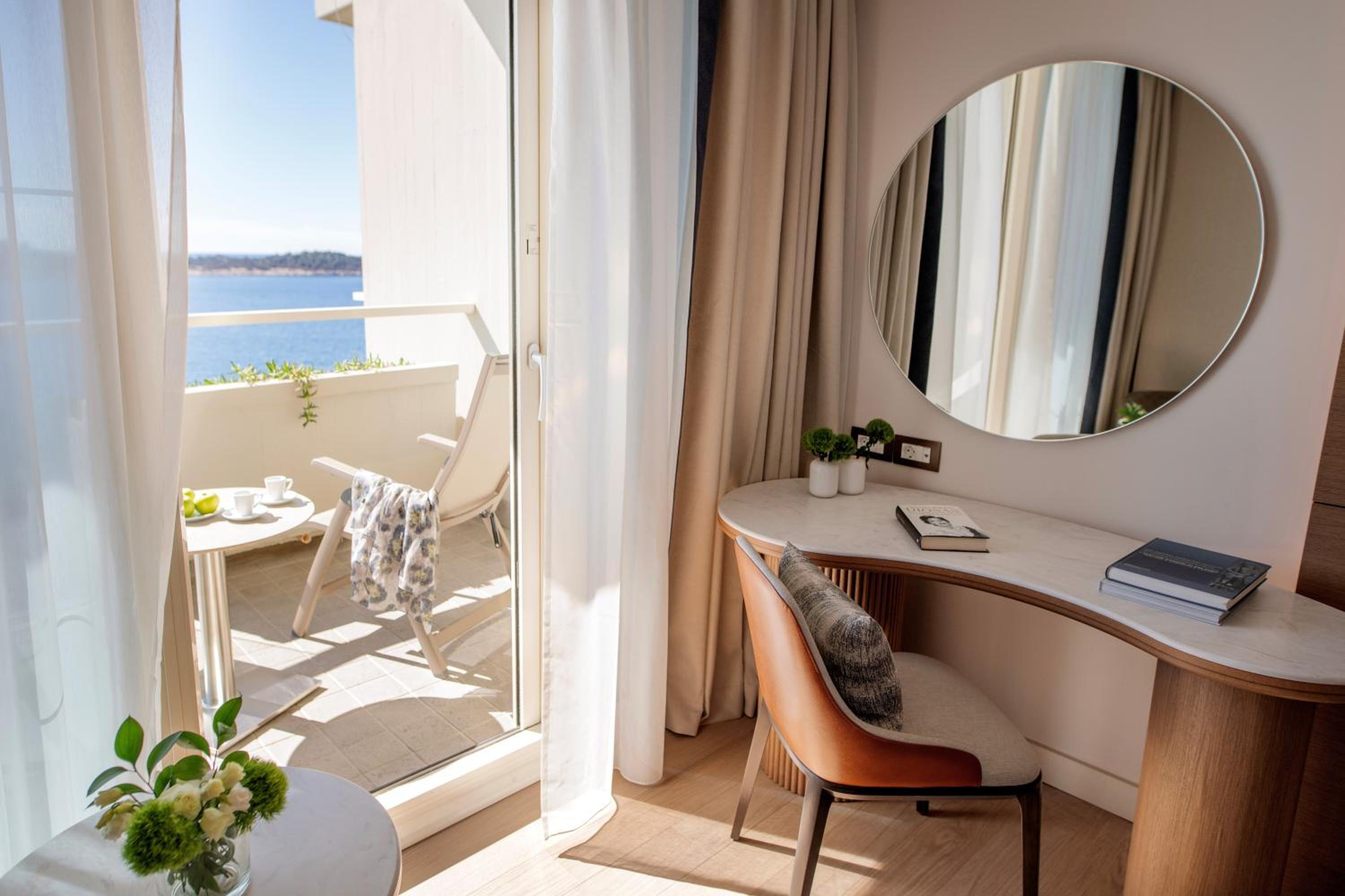 Superior Plus Room with Sea view and Balcony - Photo 5