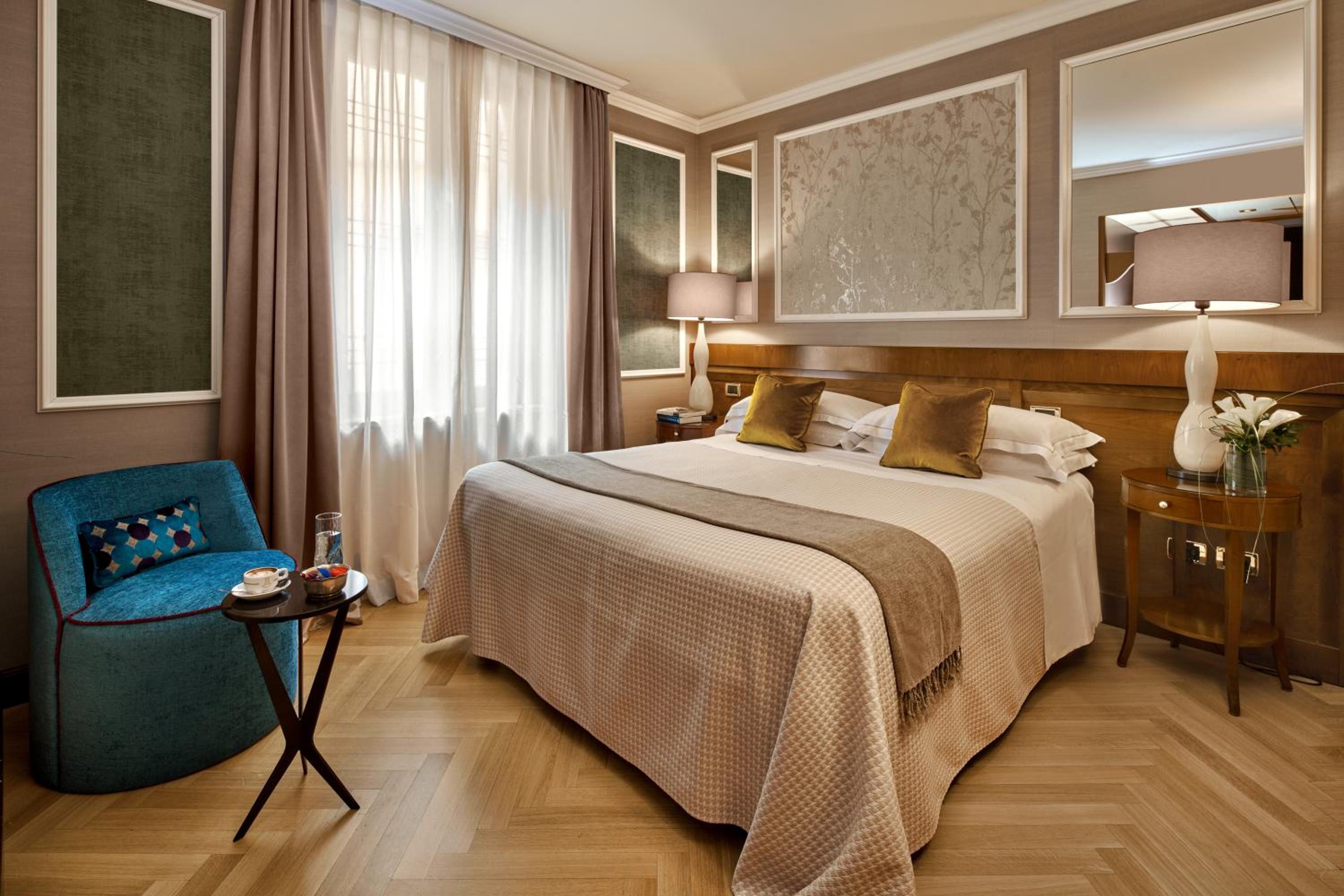 Double Room with French Bed