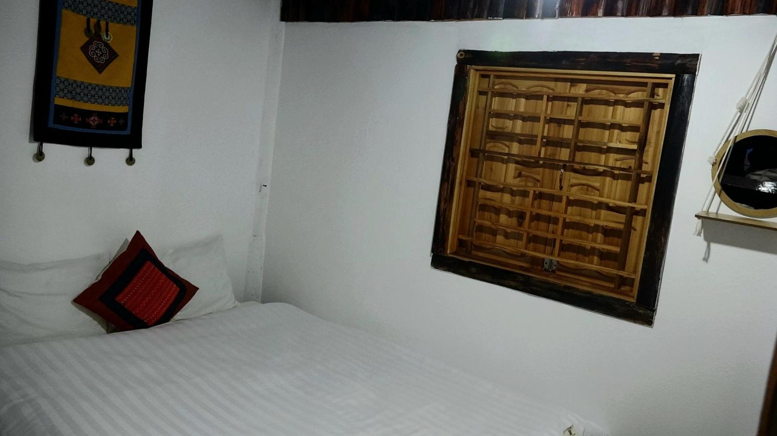 Large Double Room photo 3