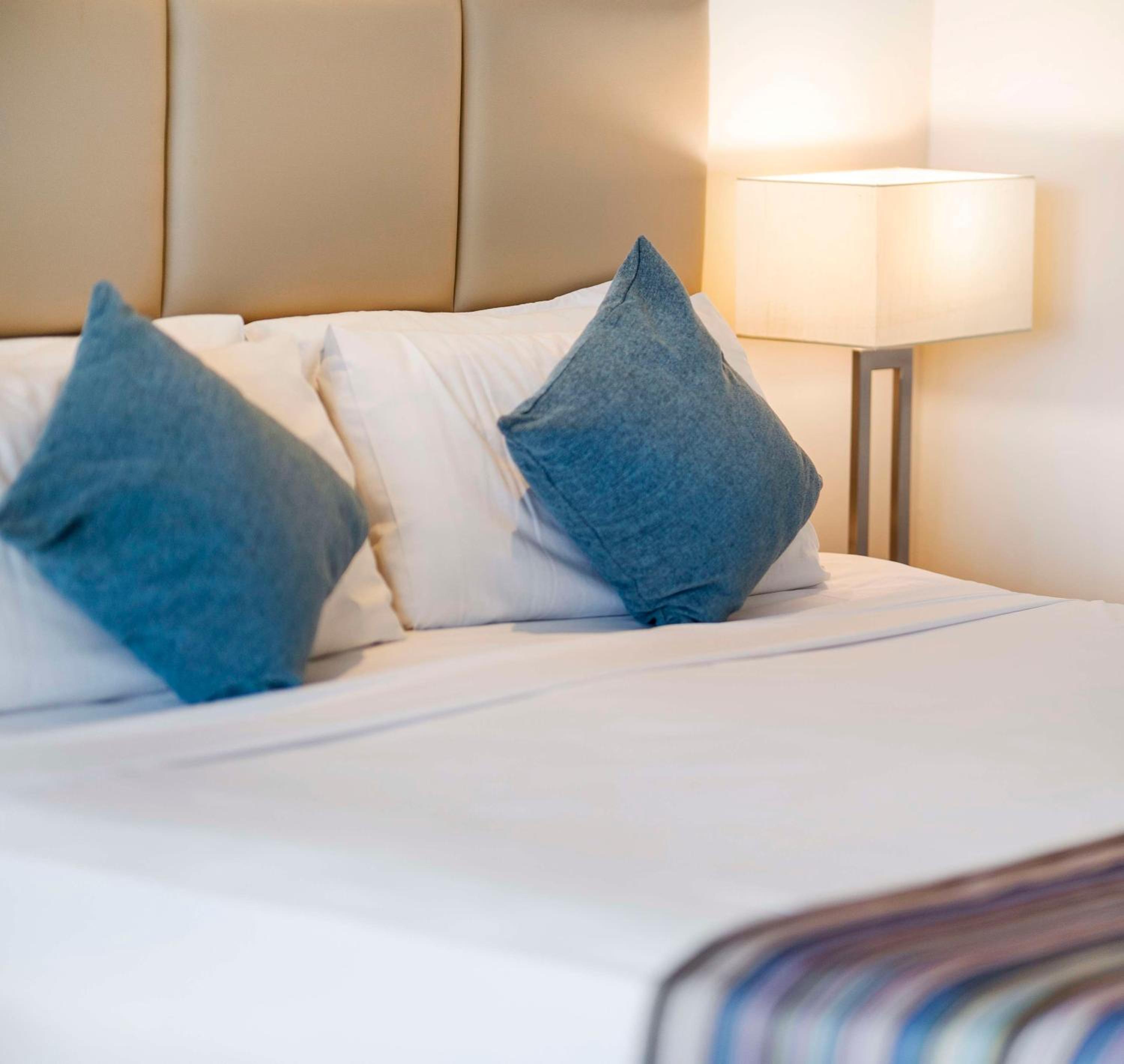 Queen Room with Sea View - Photo 9