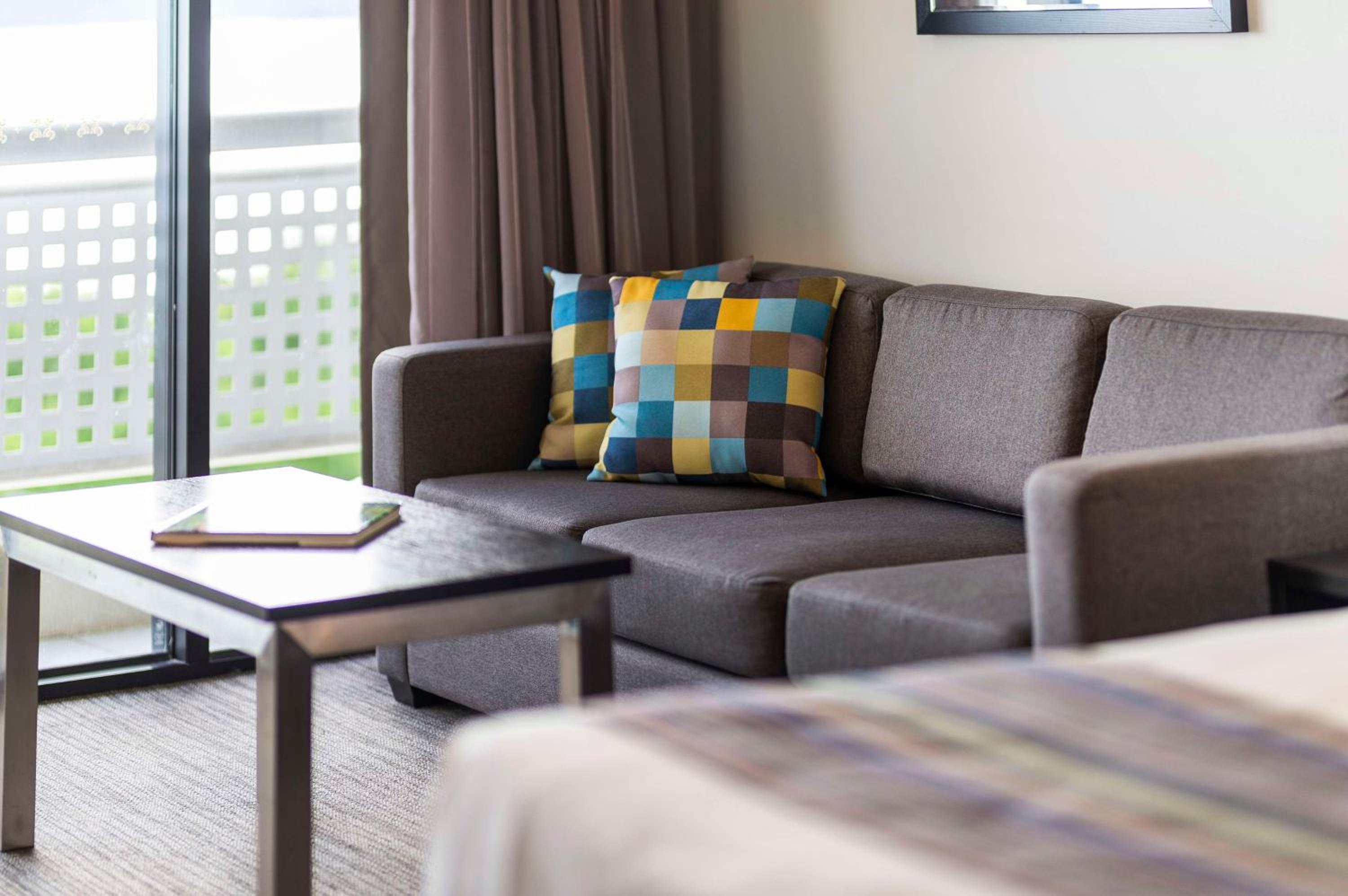 Queen Room with Sea View - Photo 11