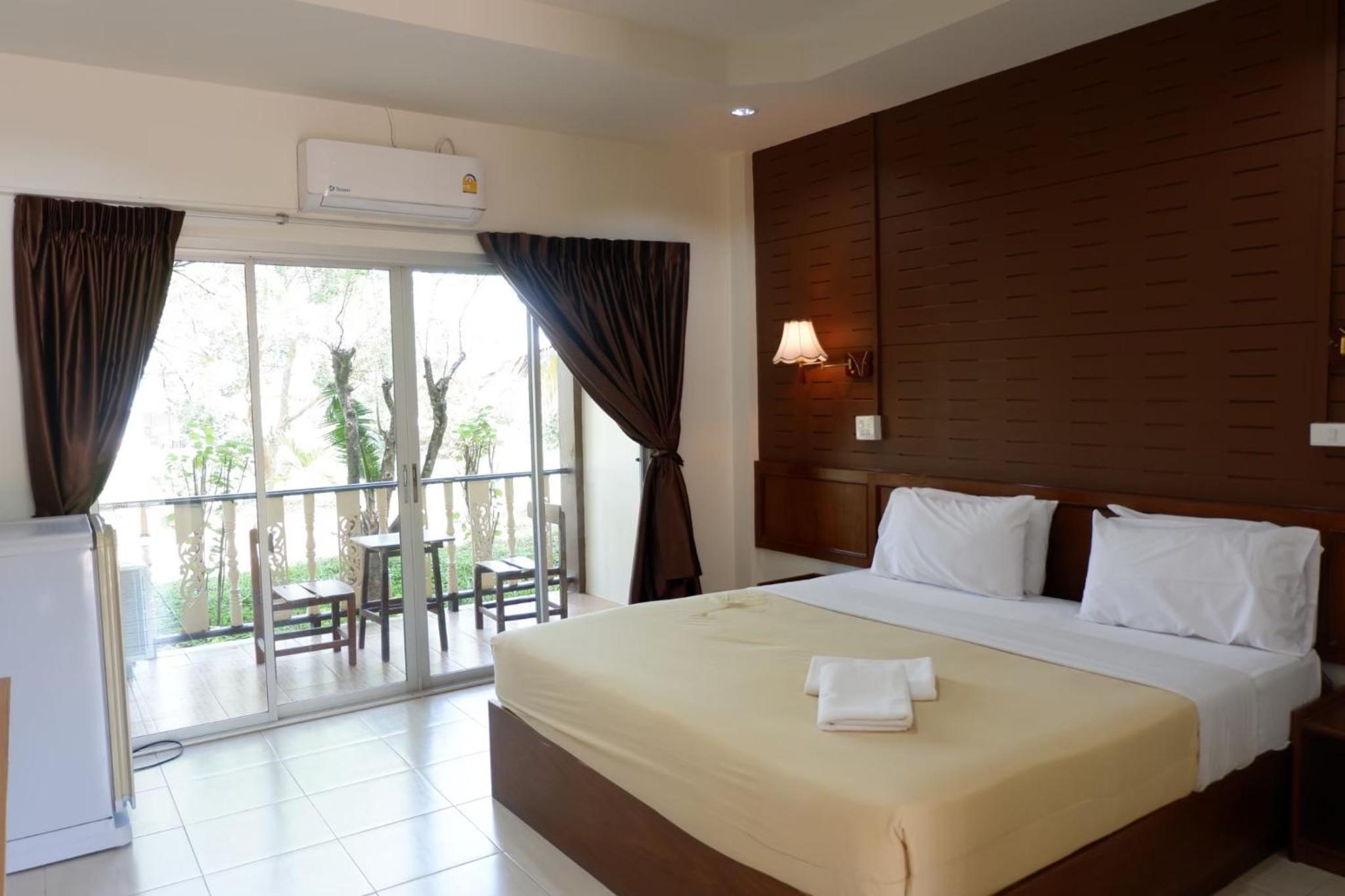 Superior King Room - Photo 1
