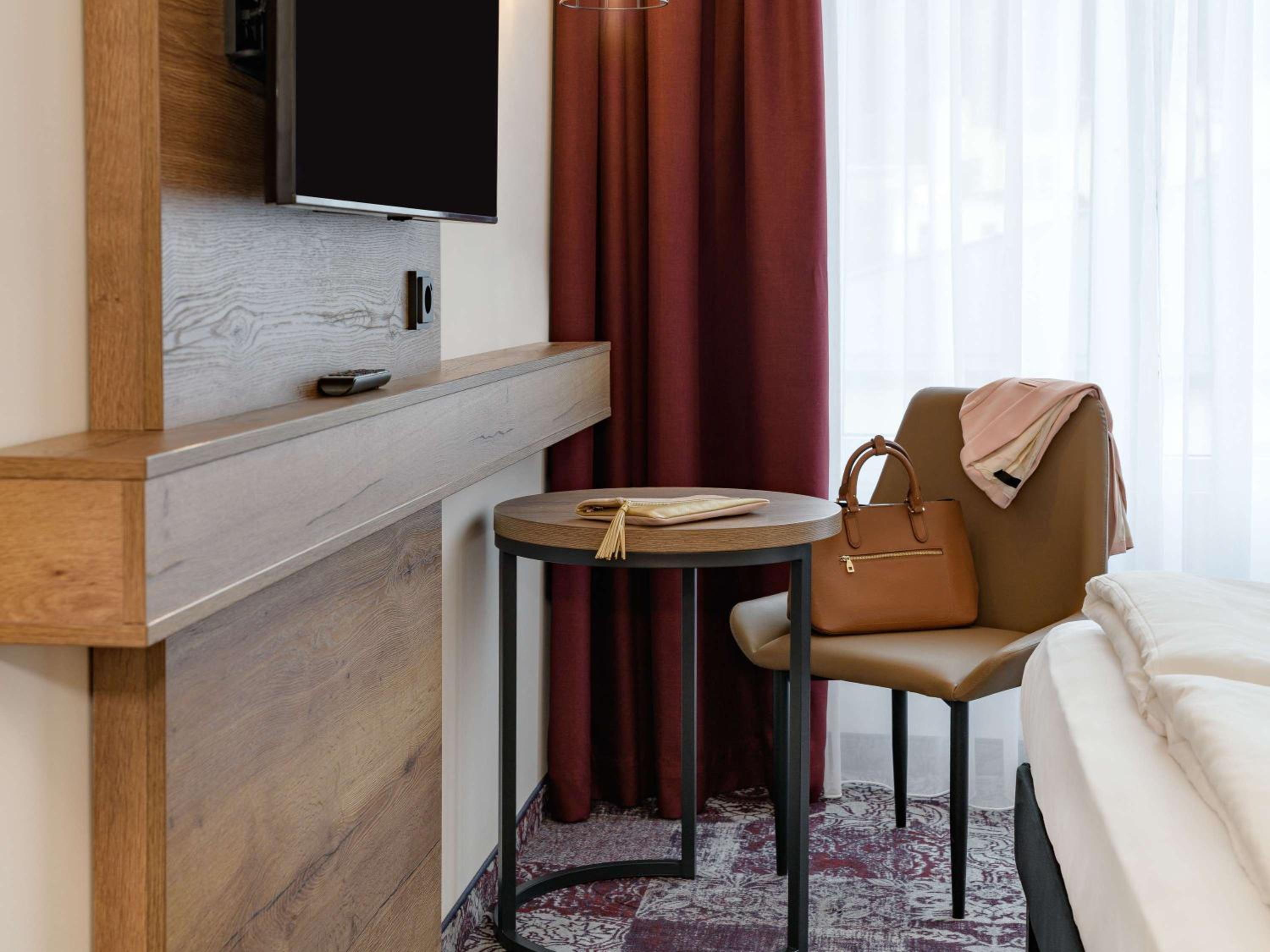 Modern Comfort Double Room - Photo 9