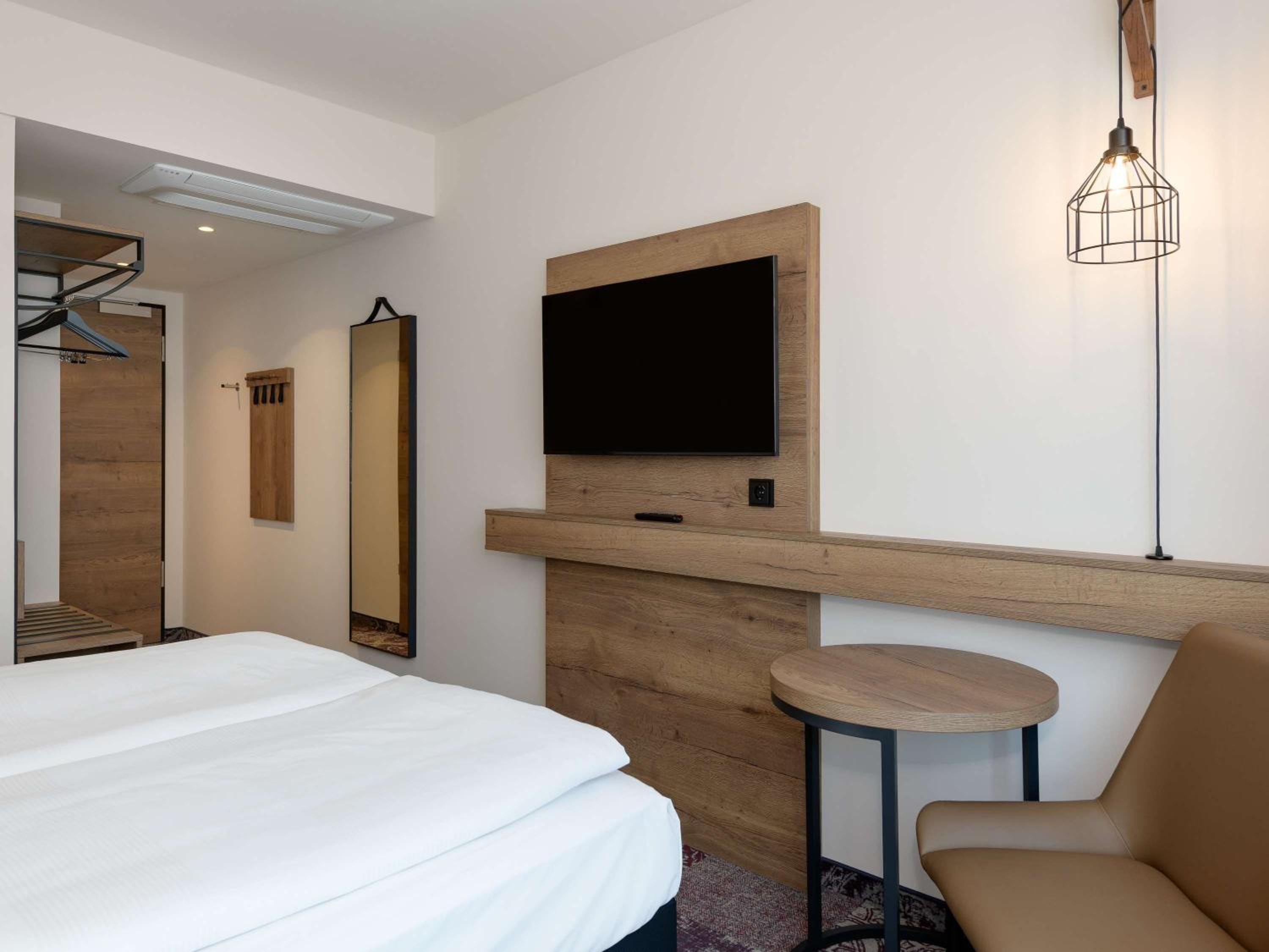 Modern Comfort Double Room - Photo 8