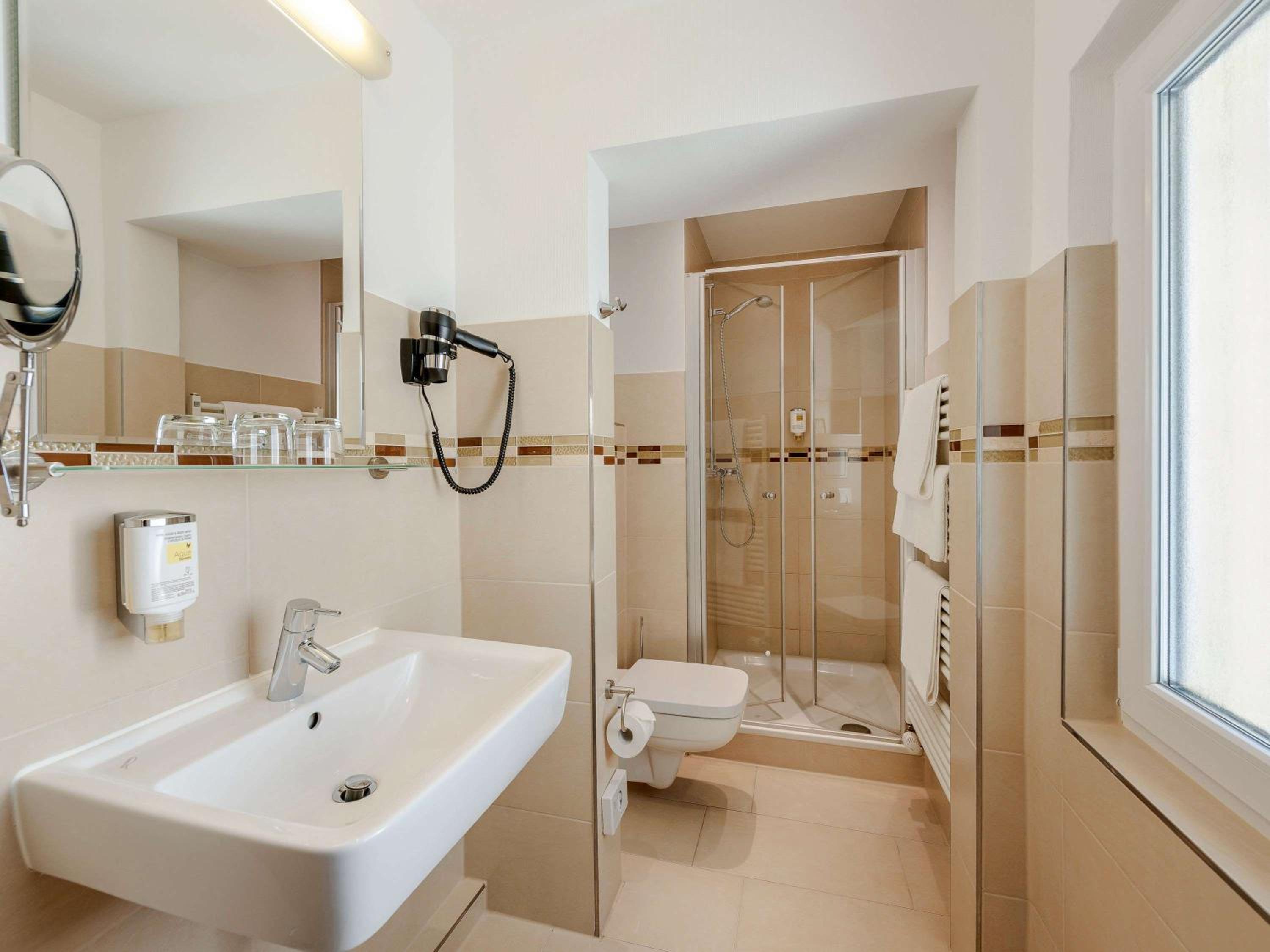Classic Double Room - Photo 5