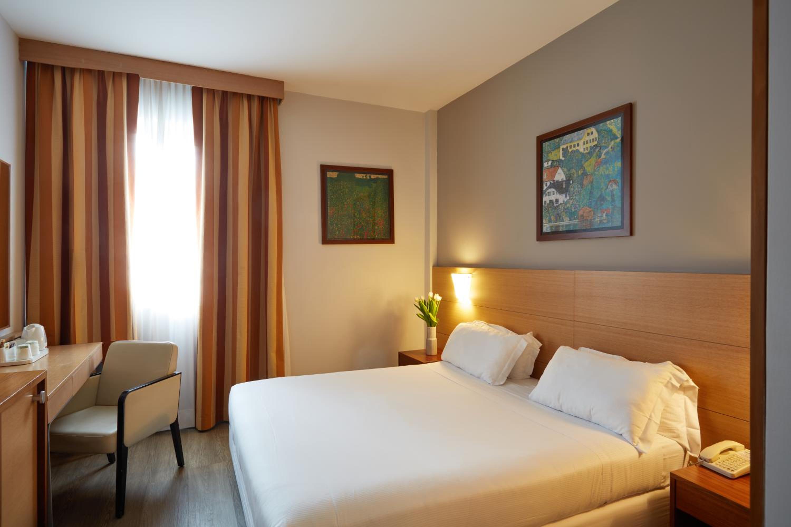 Classic Double Room