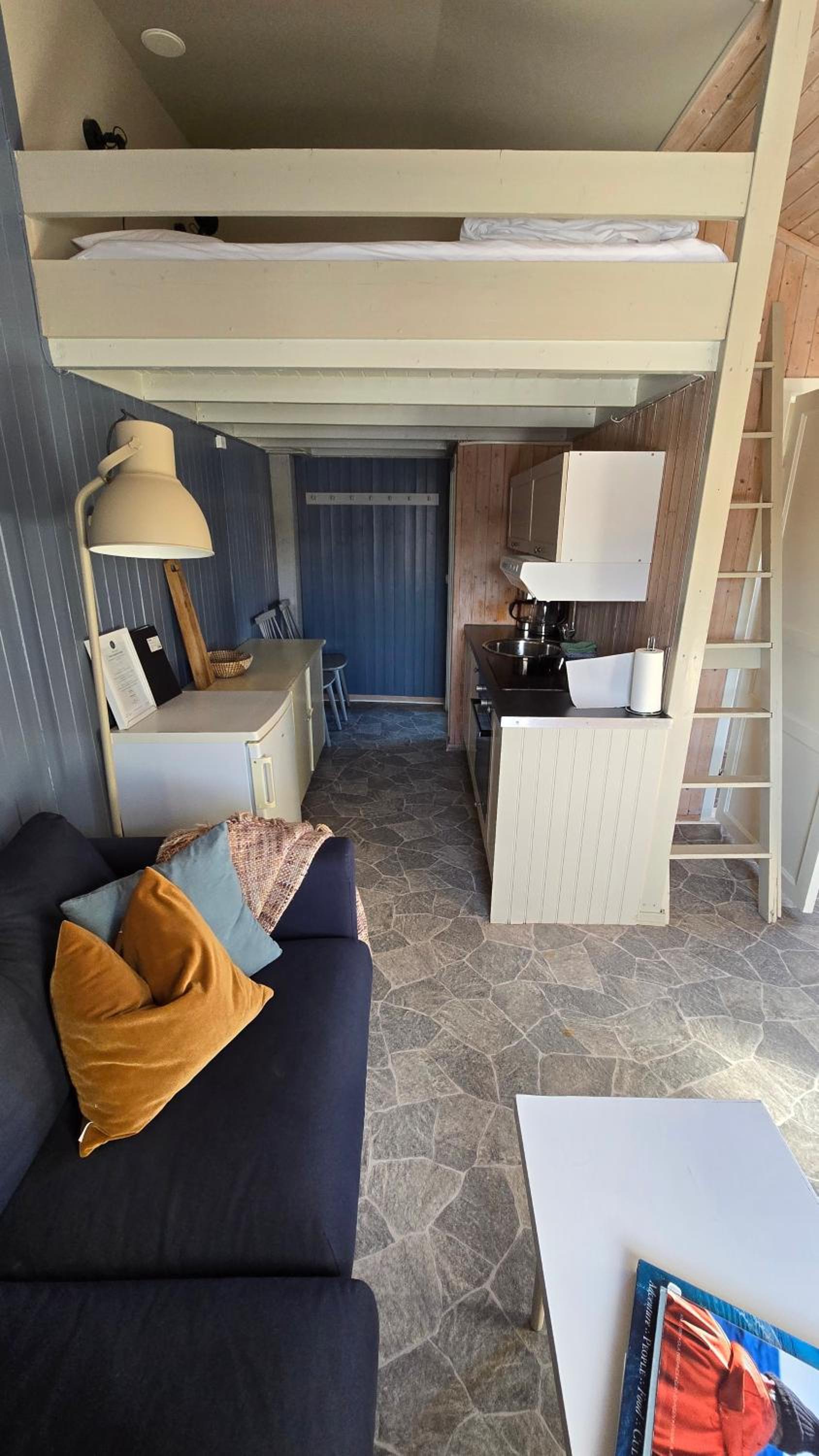 Traditional Studio - Open Loft Studio with Steep Stairs