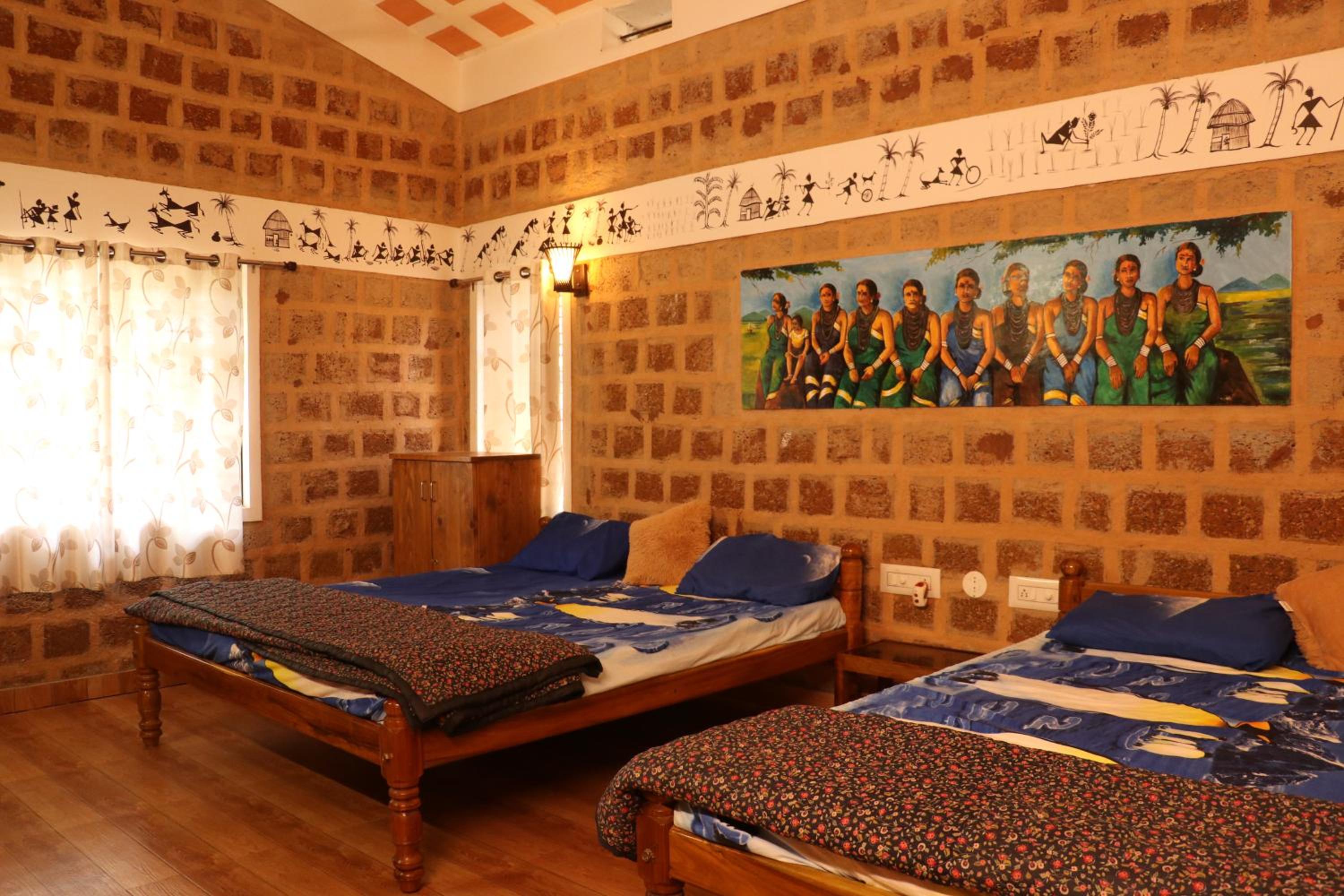 Standard Family Room photo 1